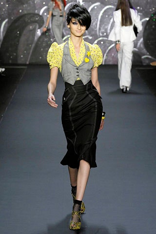 yellow cotton short-sleeve collared fitted ruffled blouse