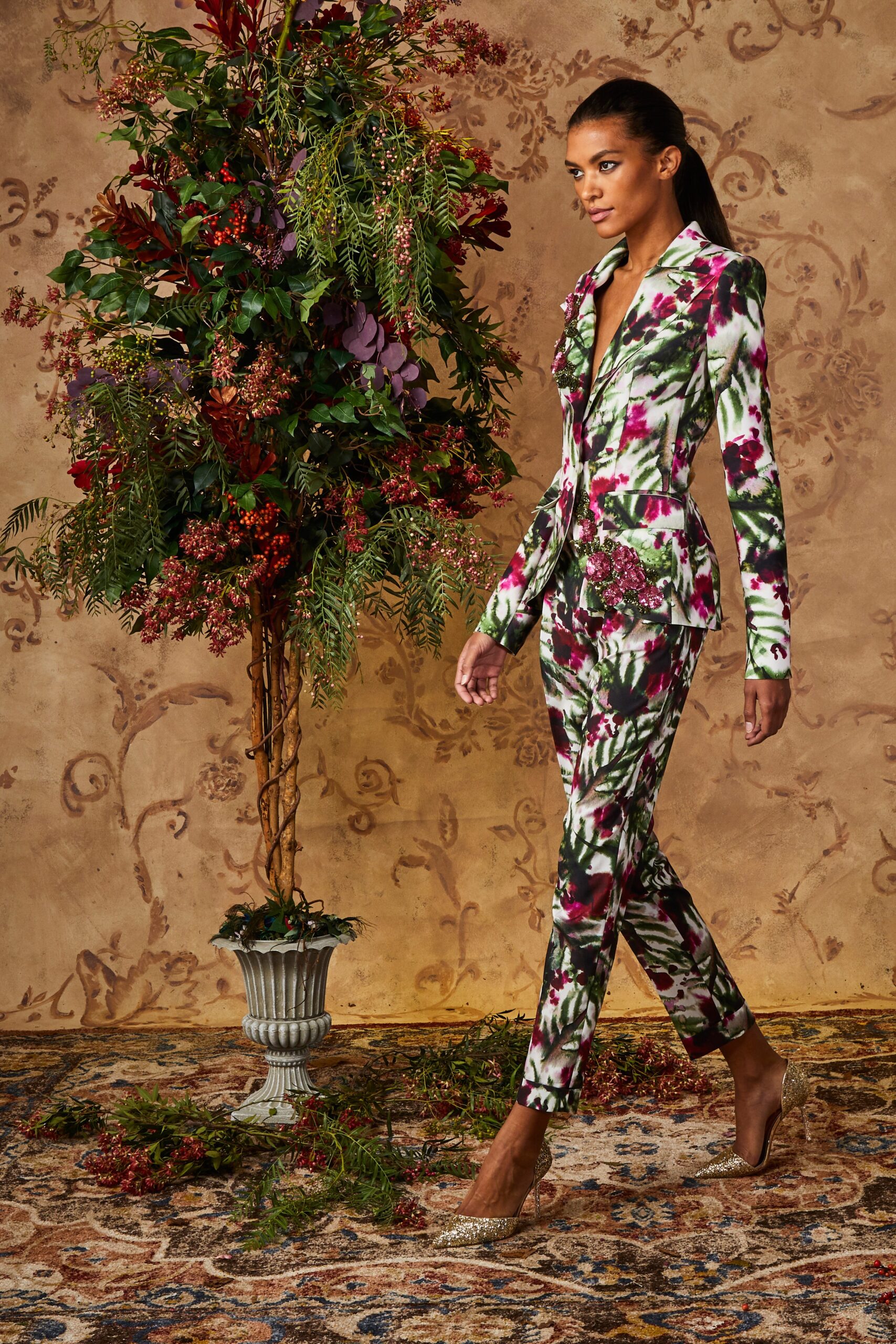 fitted floral print suit