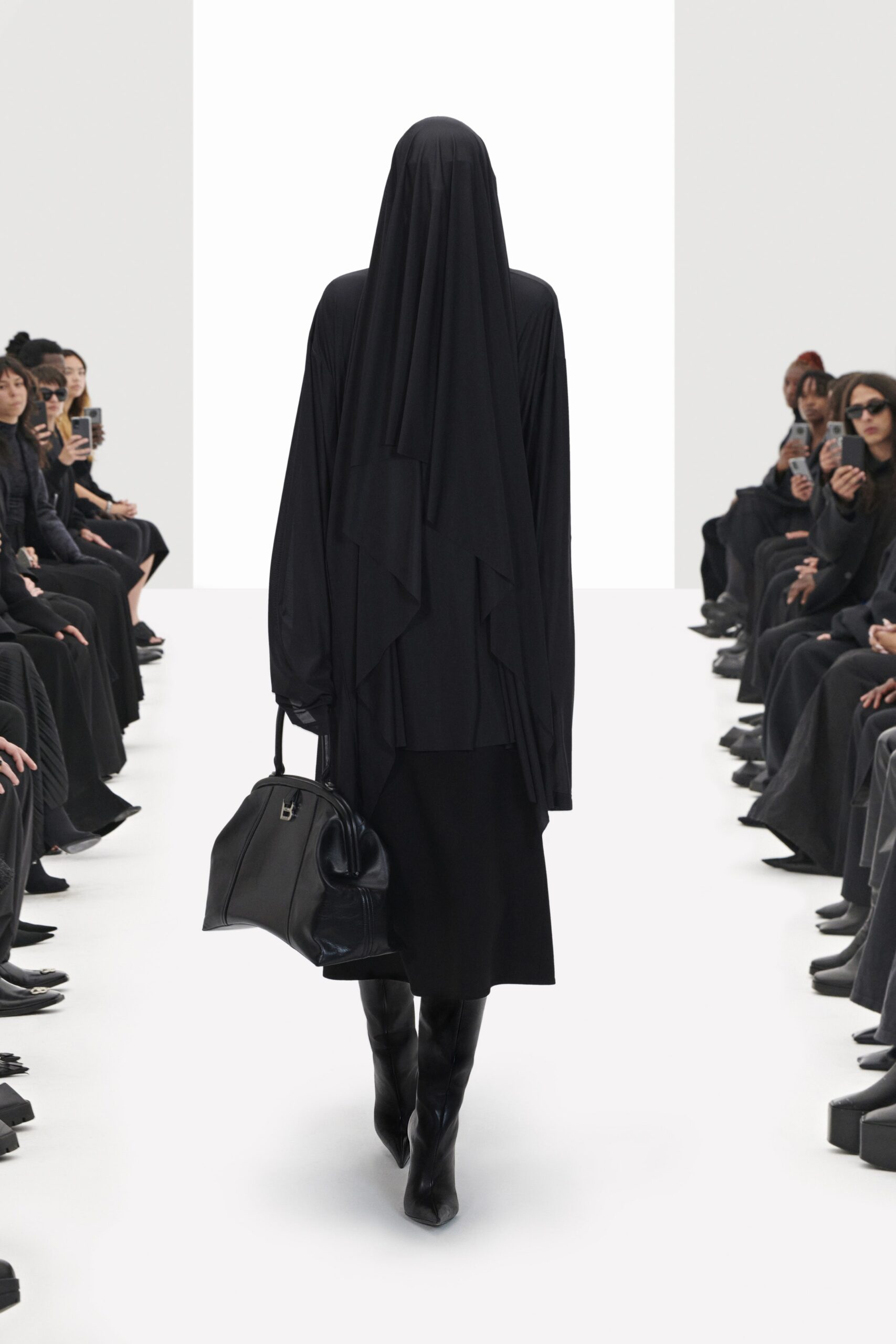 Balenciaga Resort 2022