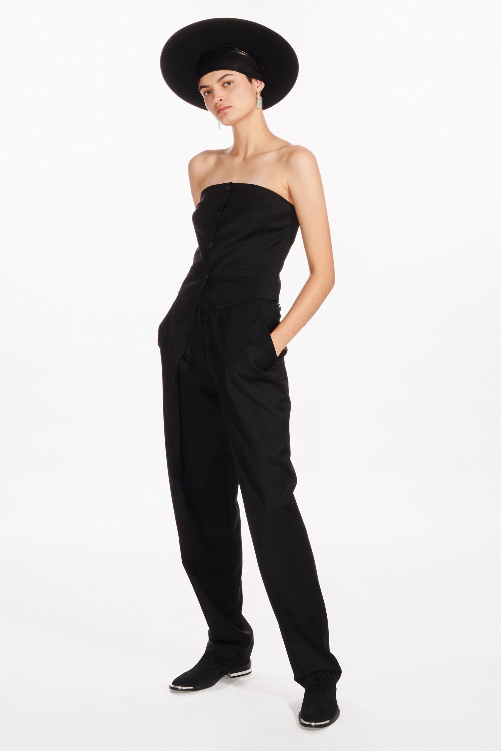 black cotton strapless v-neck fitted buttoned bustier