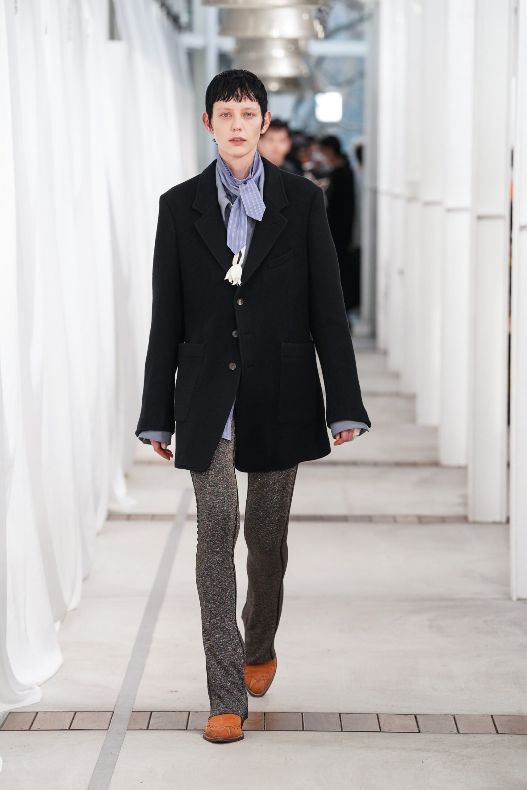 Bed j.w. Ford Tokyo F/W 22 Look 2