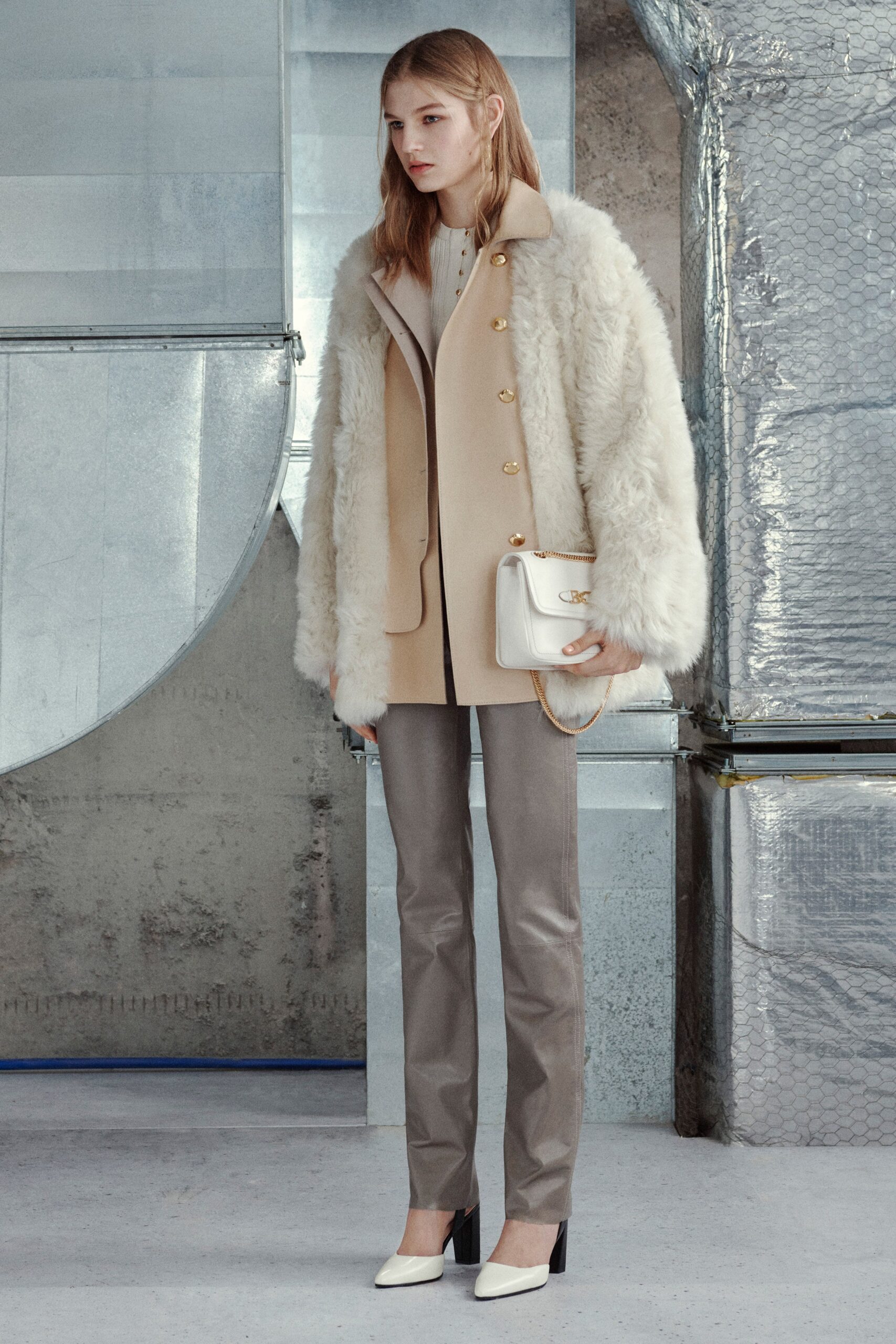 beige fur long-sleeve collared relaxed buttoned coat