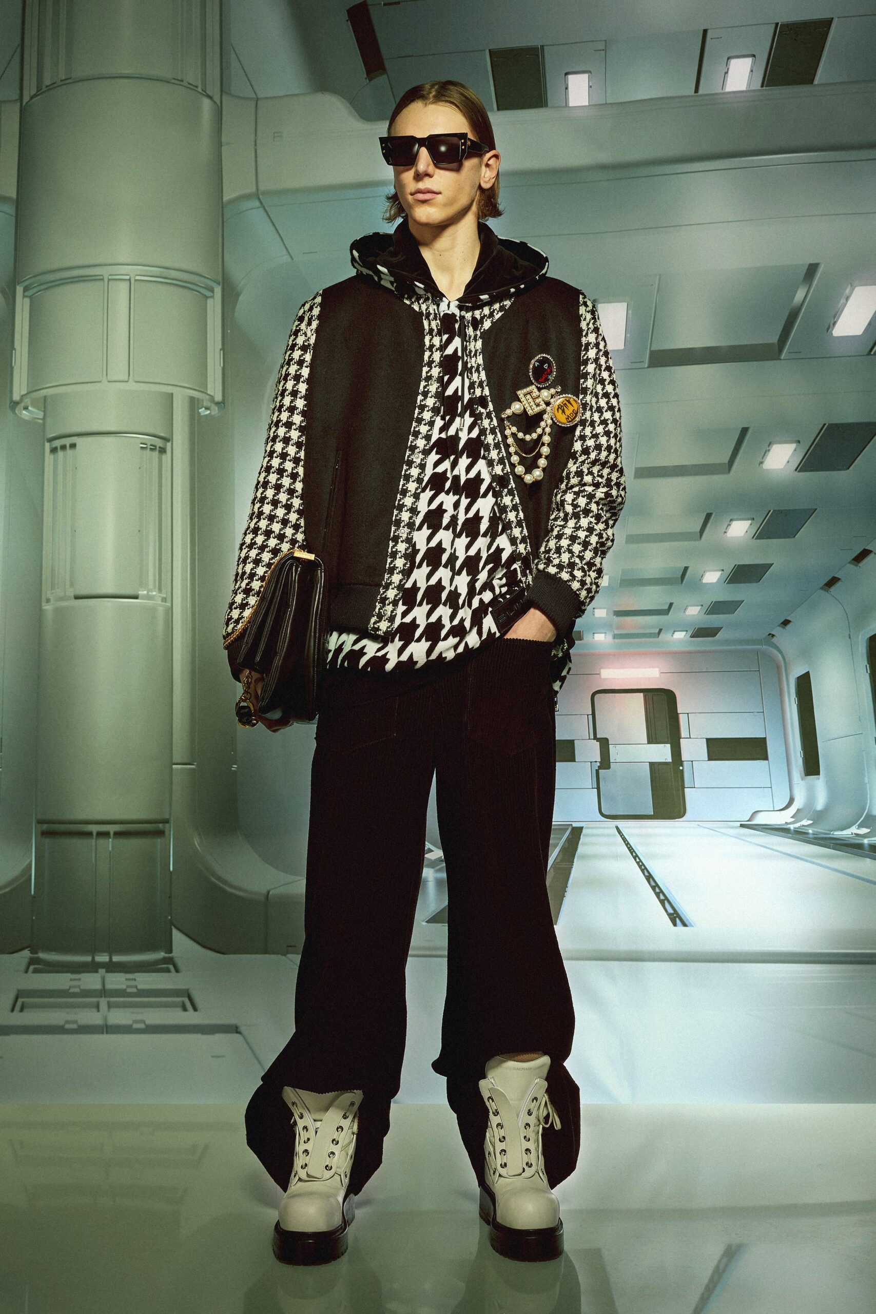 Balmain F/W 22 Look 11
