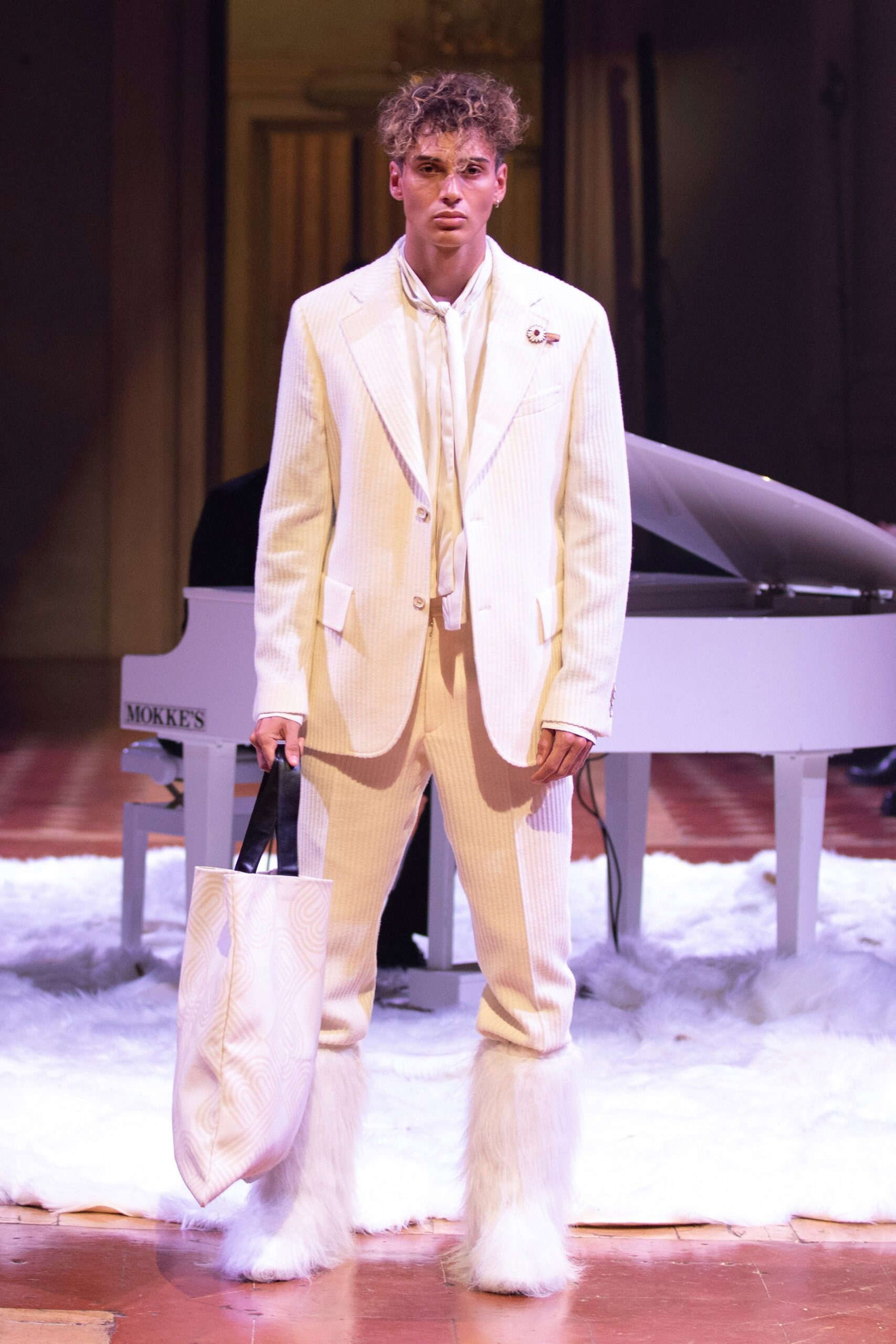 white fur fitted shoes