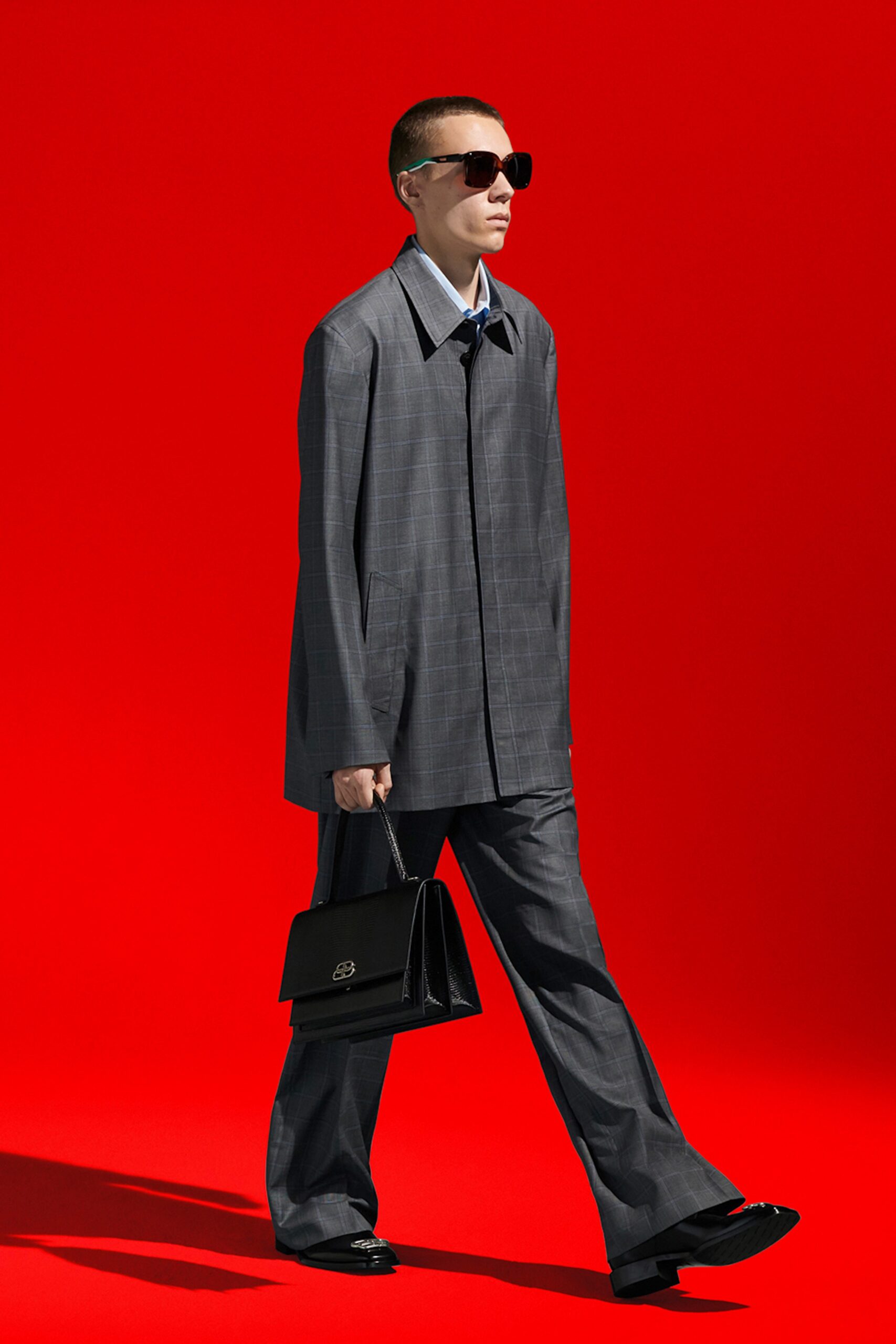gray relaxed suit with accessories