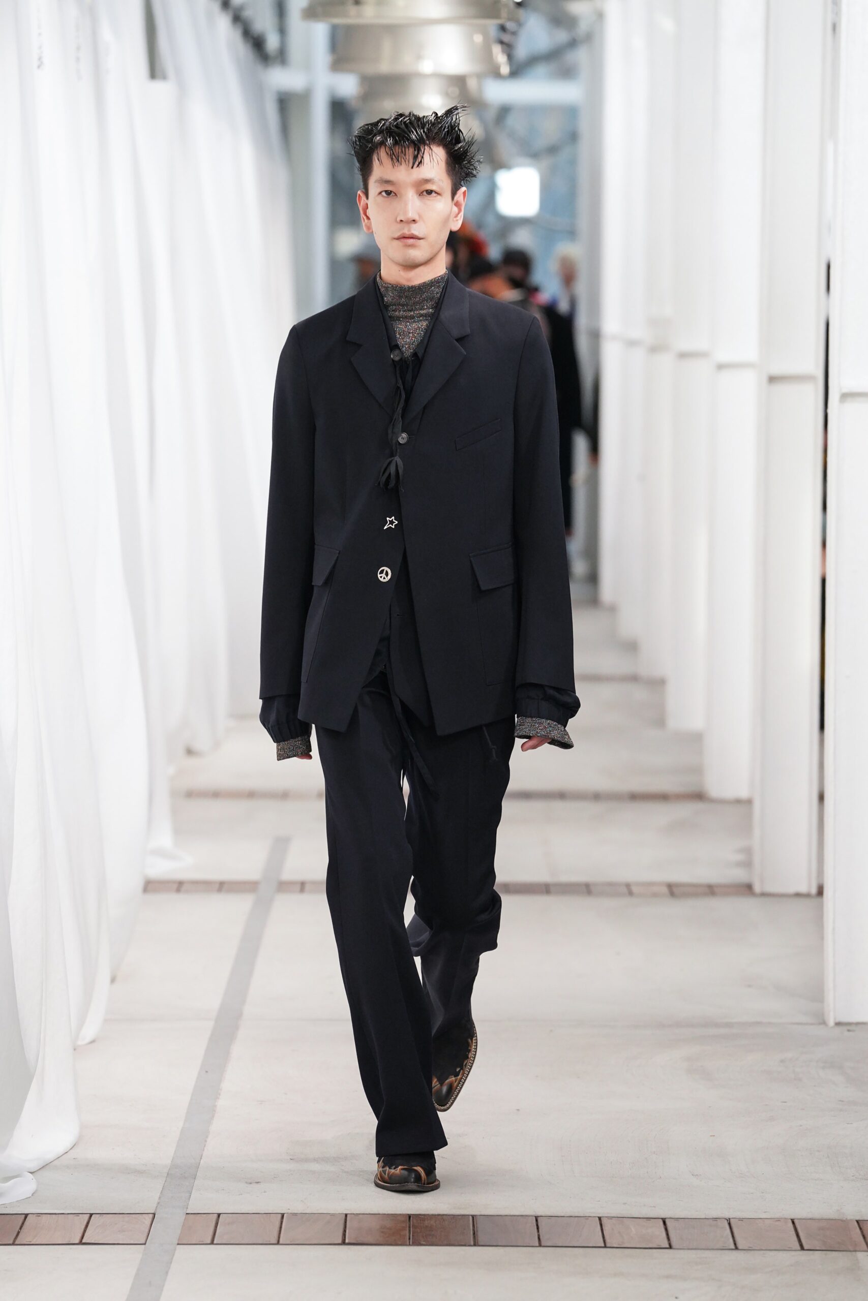 Bed j.w. Ford Tokyo F/W 22 Look 14