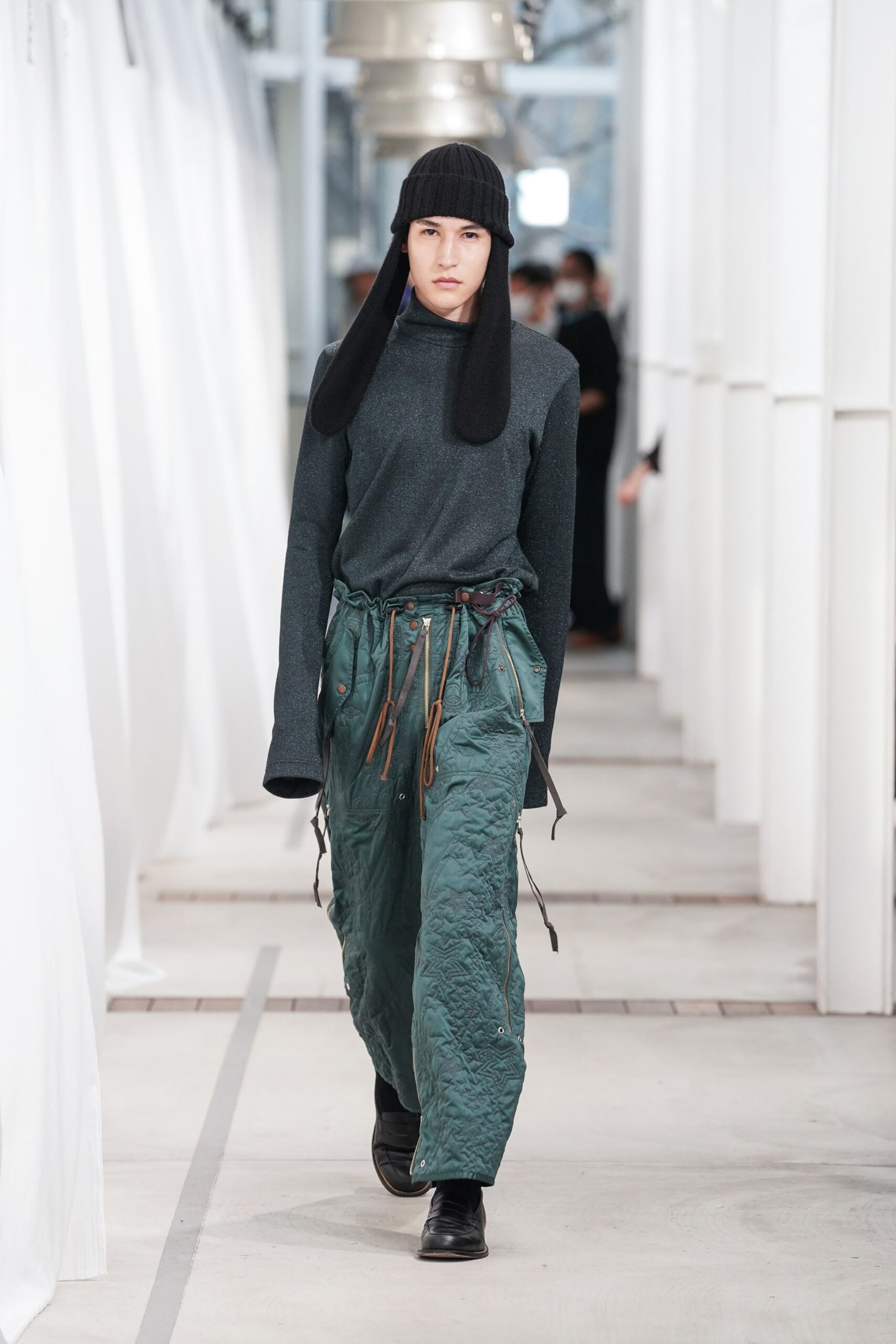 Bed j.w. Ford Tokyo F/W 22 Look 32