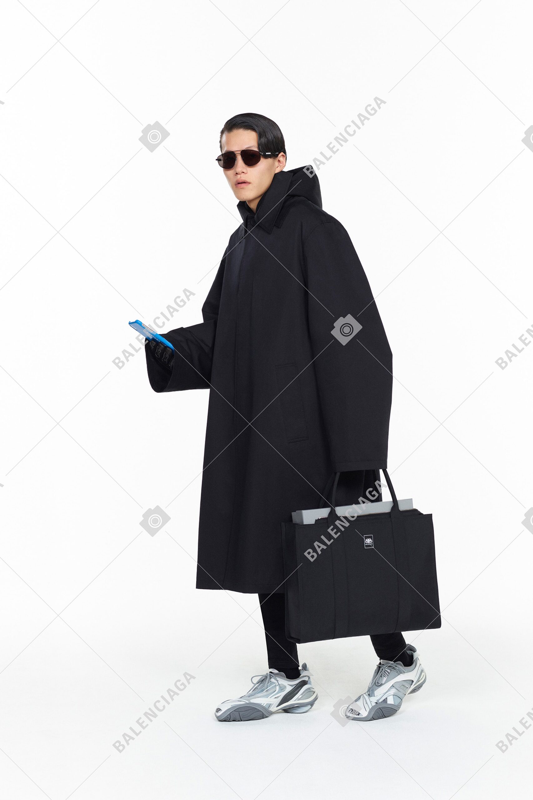 oversized black coat with bag