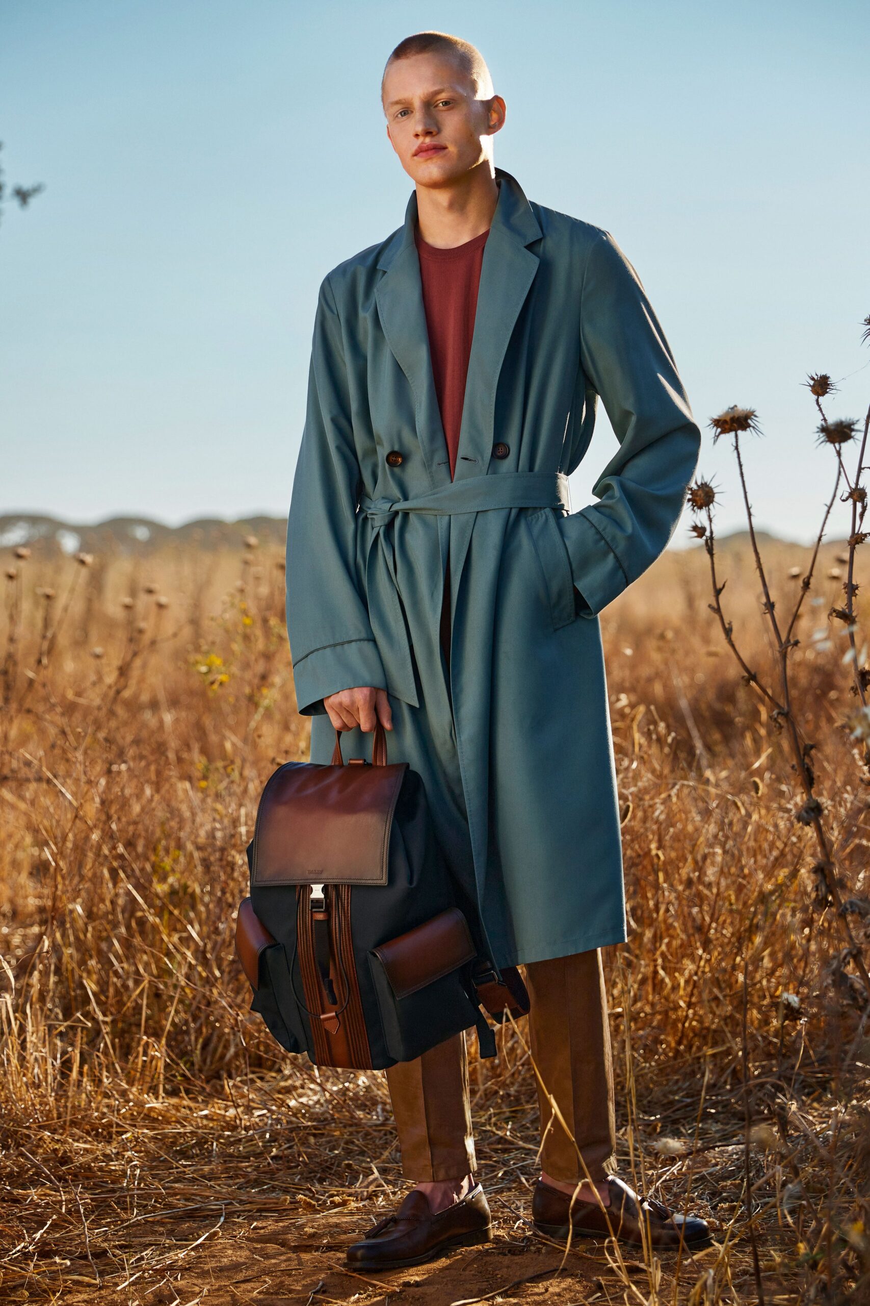 blue cotton long-sleeve collared relaxed belted coat