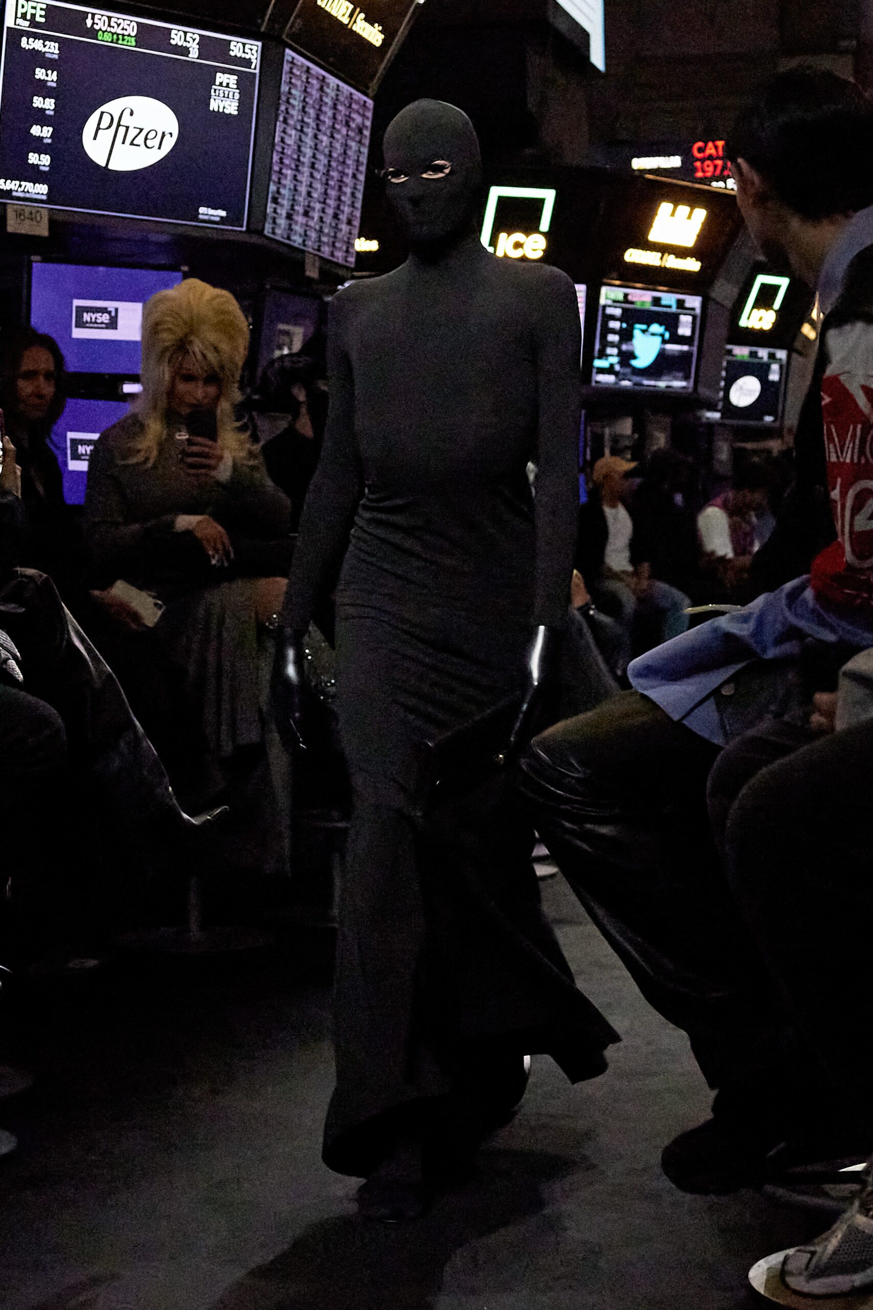 fitted gray long-sleeve dress