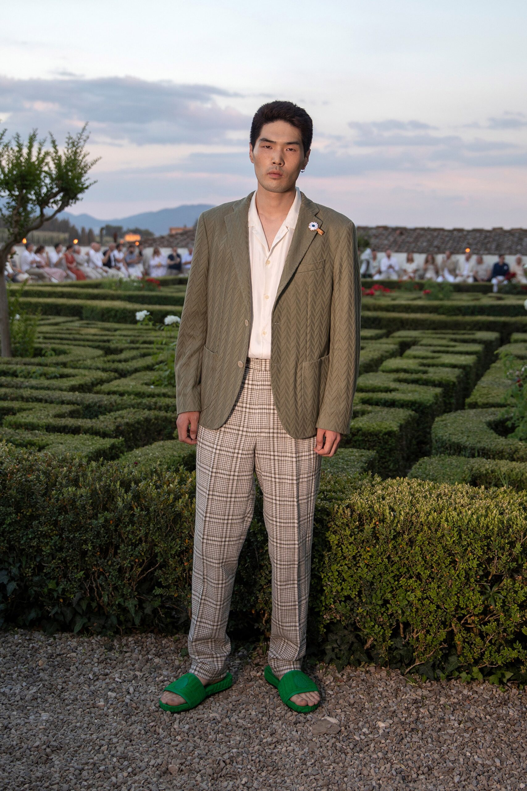 green cotton long-sleeve collared tailored checked buttoned blazer