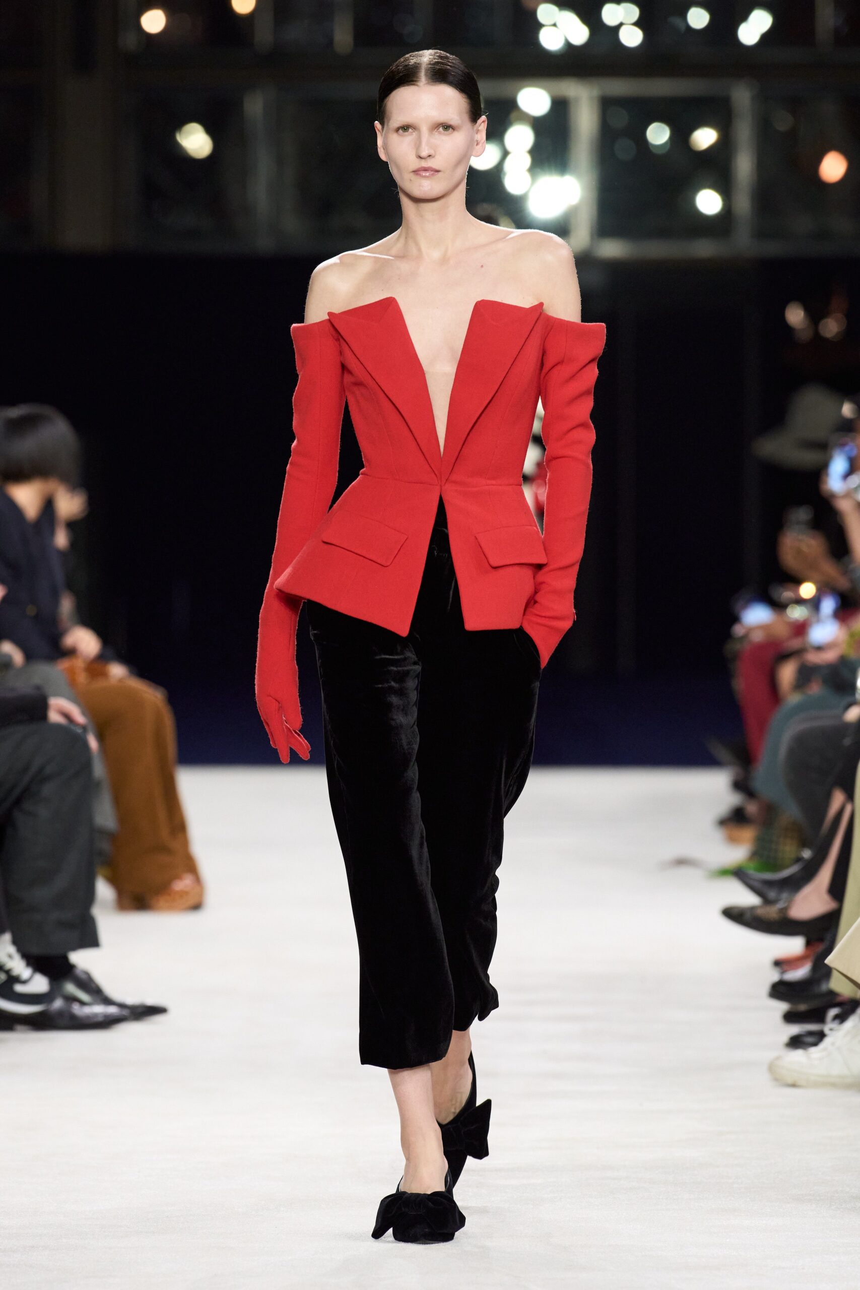 red velvet long-sleeve v-neck fitted structured blazer