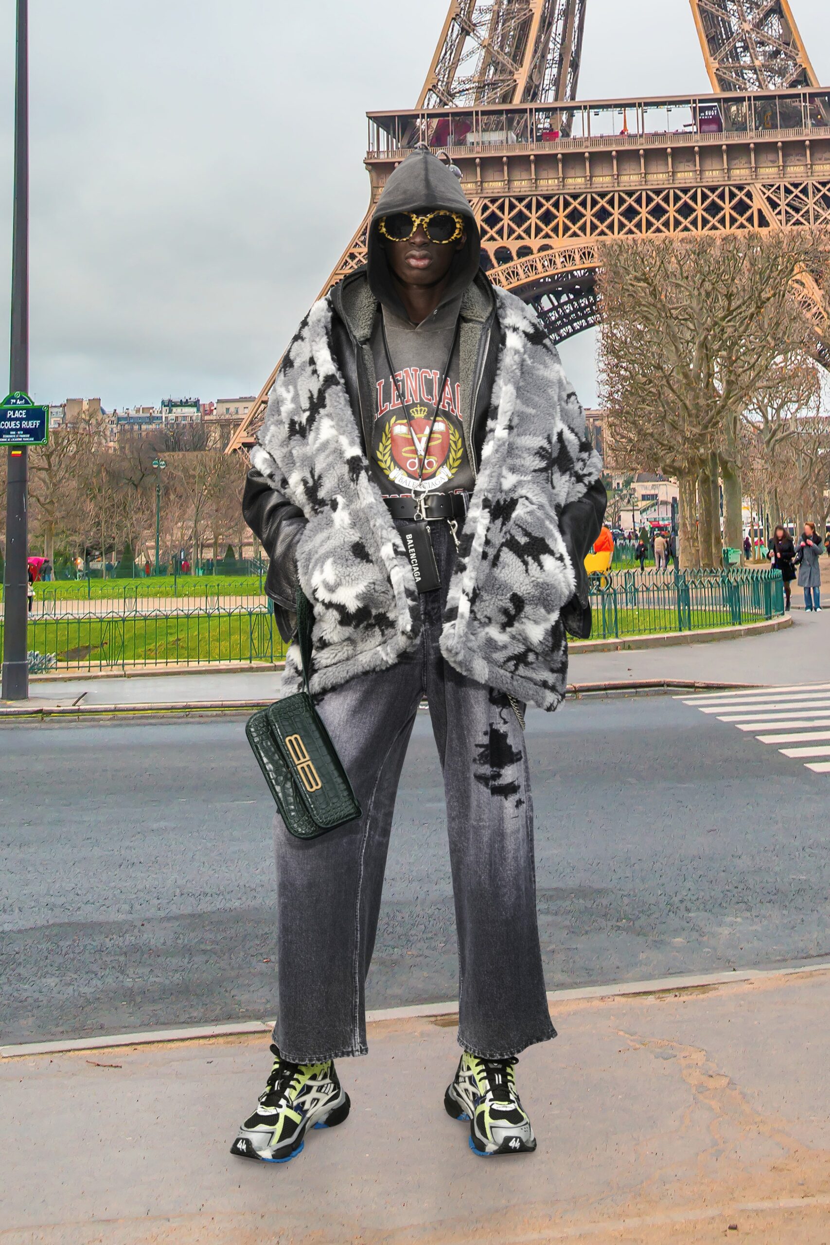 Balenciaga F/W 21 Look 52