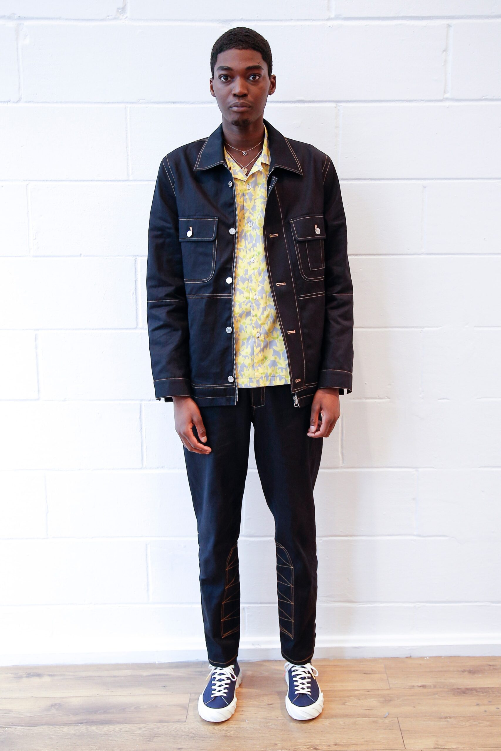 yellow cotton short-sleeve collared fitted printed shirt