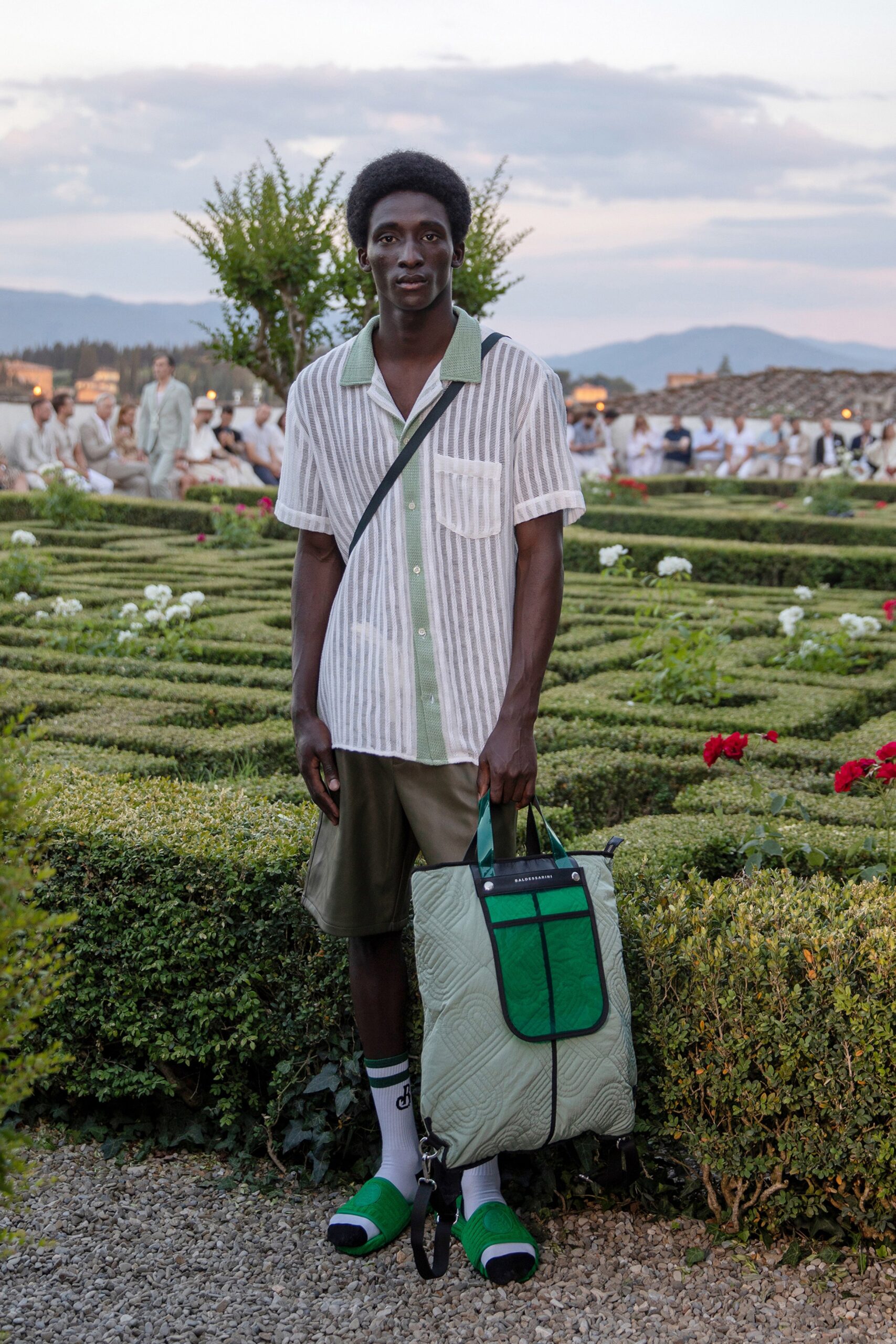 relaxed green cotton shirt and shorts