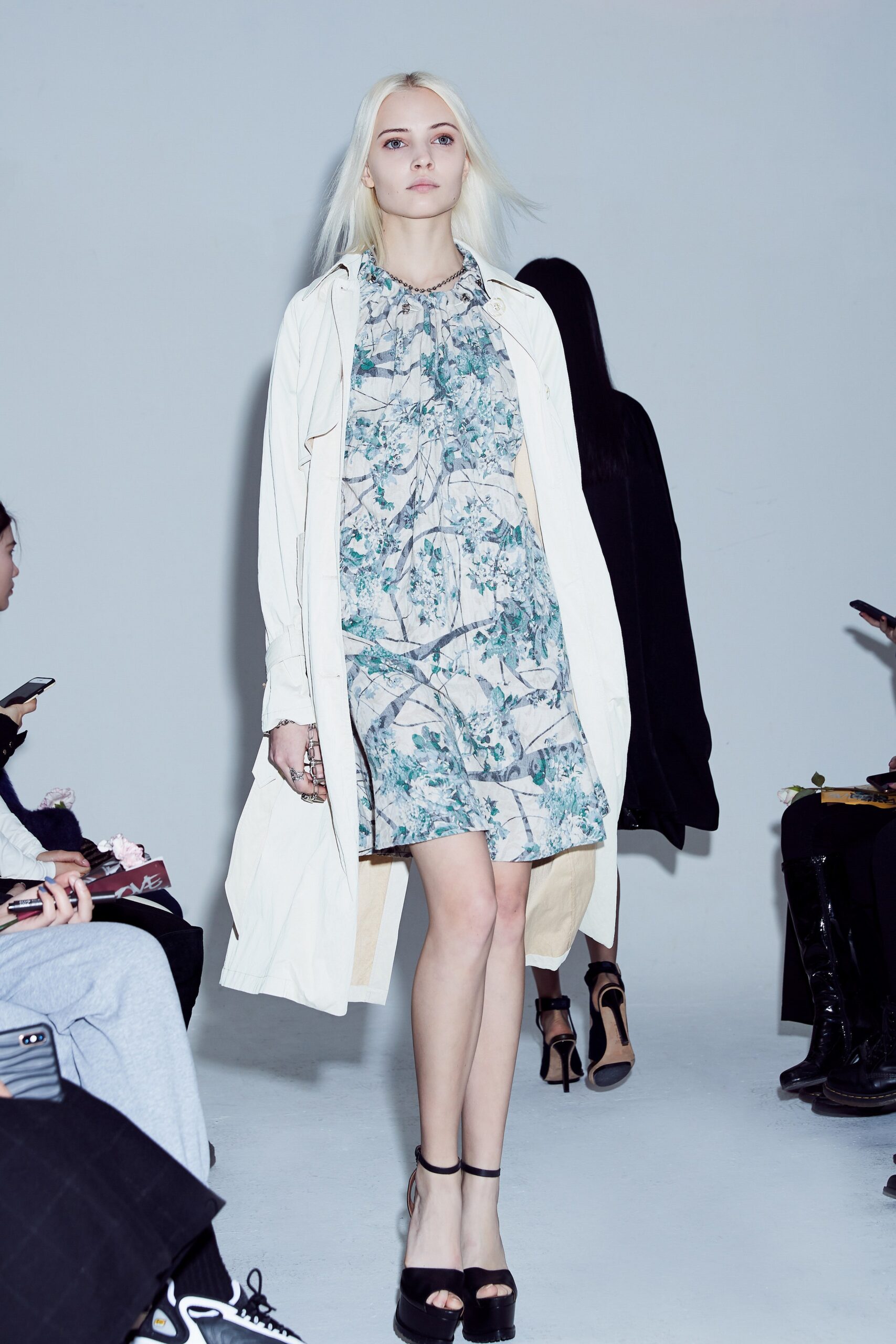 white cotton long-sleeve collared relaxed buttoned midi coat