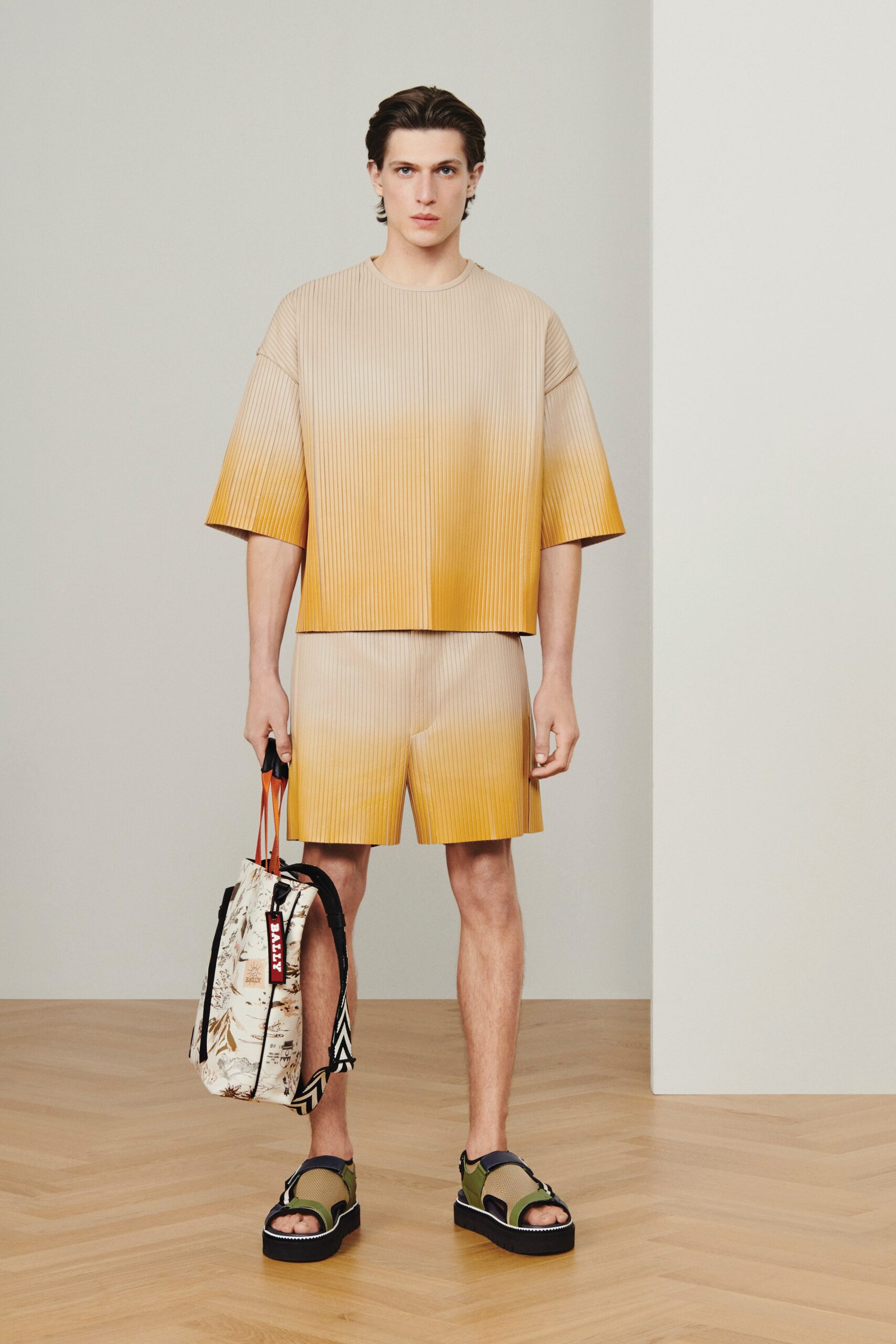 beige and yellow relaxed outfit