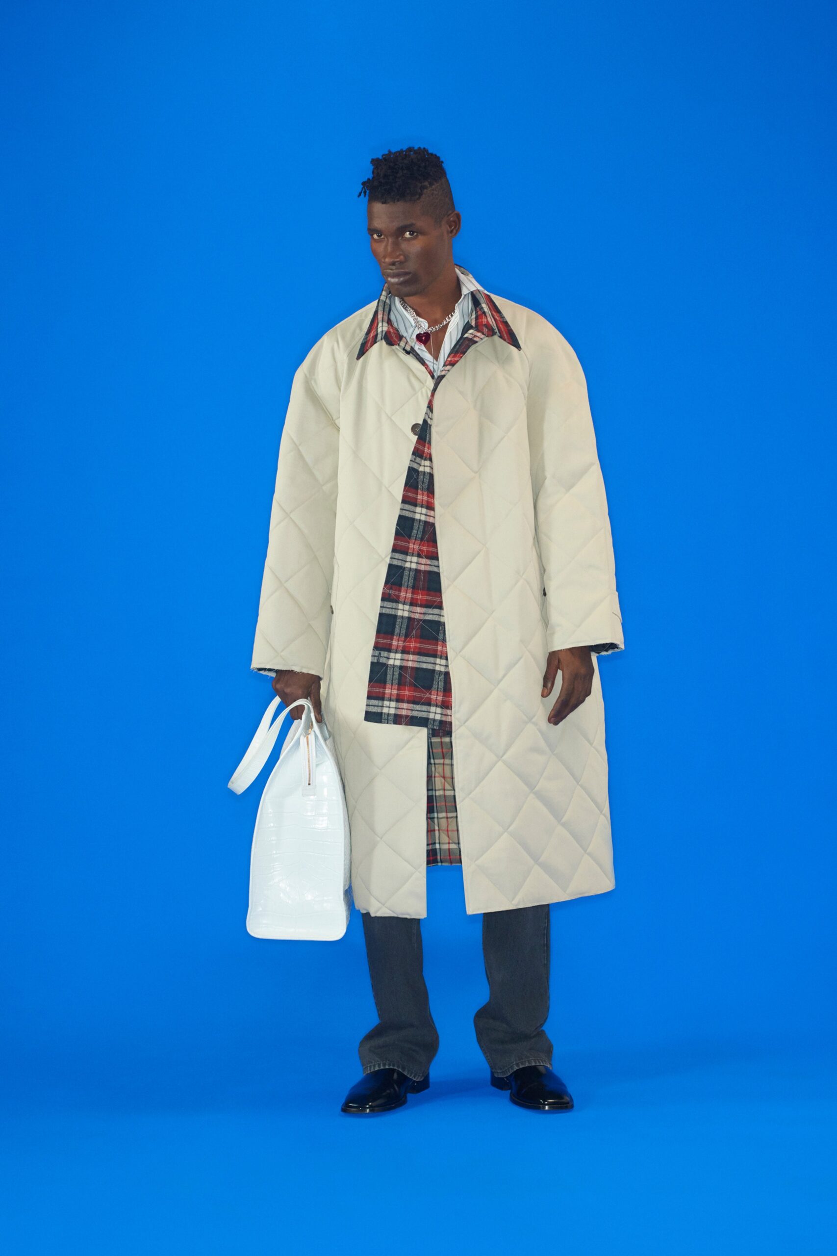 beige cotton long-sleeve collared relaxed quilted coat