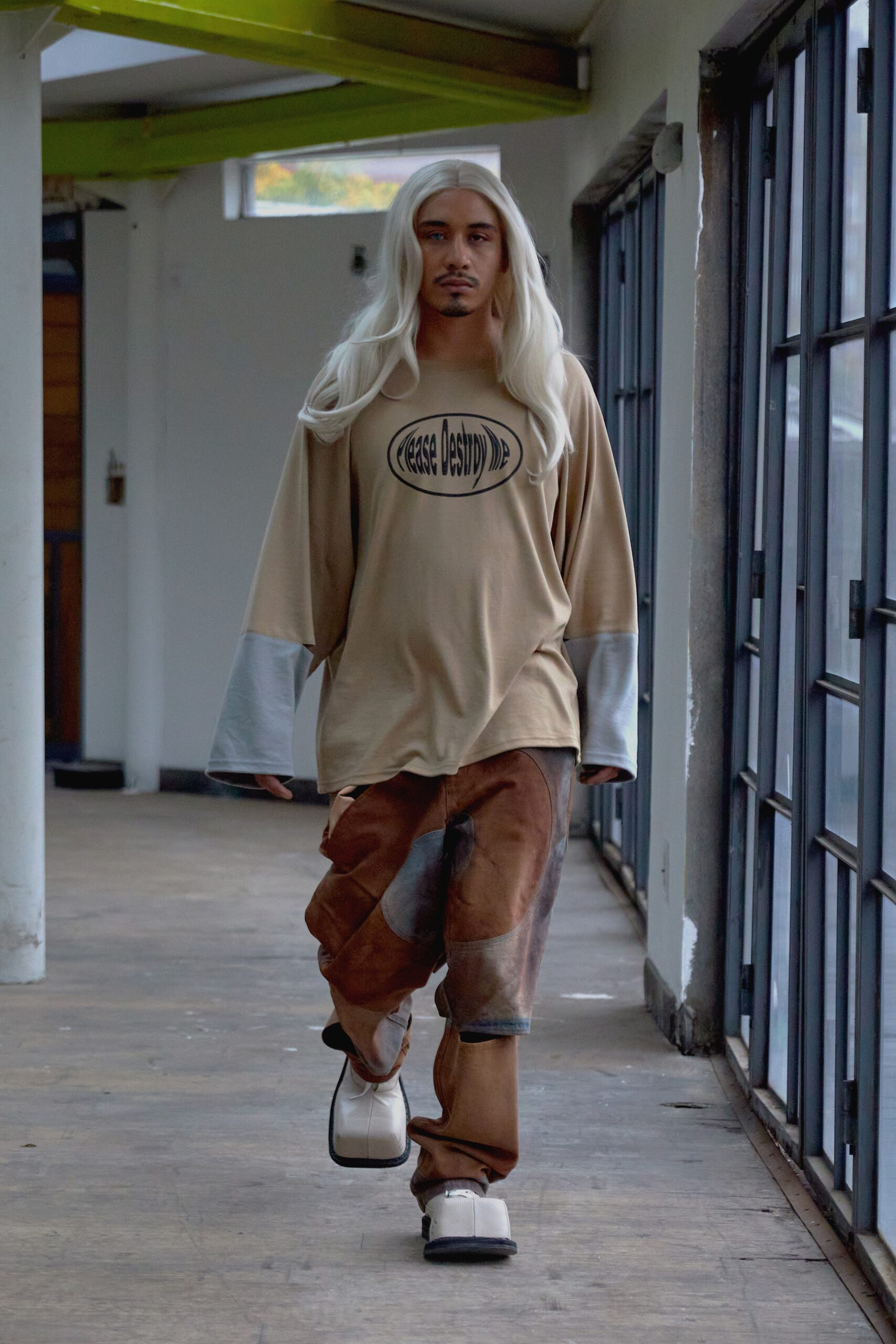 brown denim relaxed distressed pants