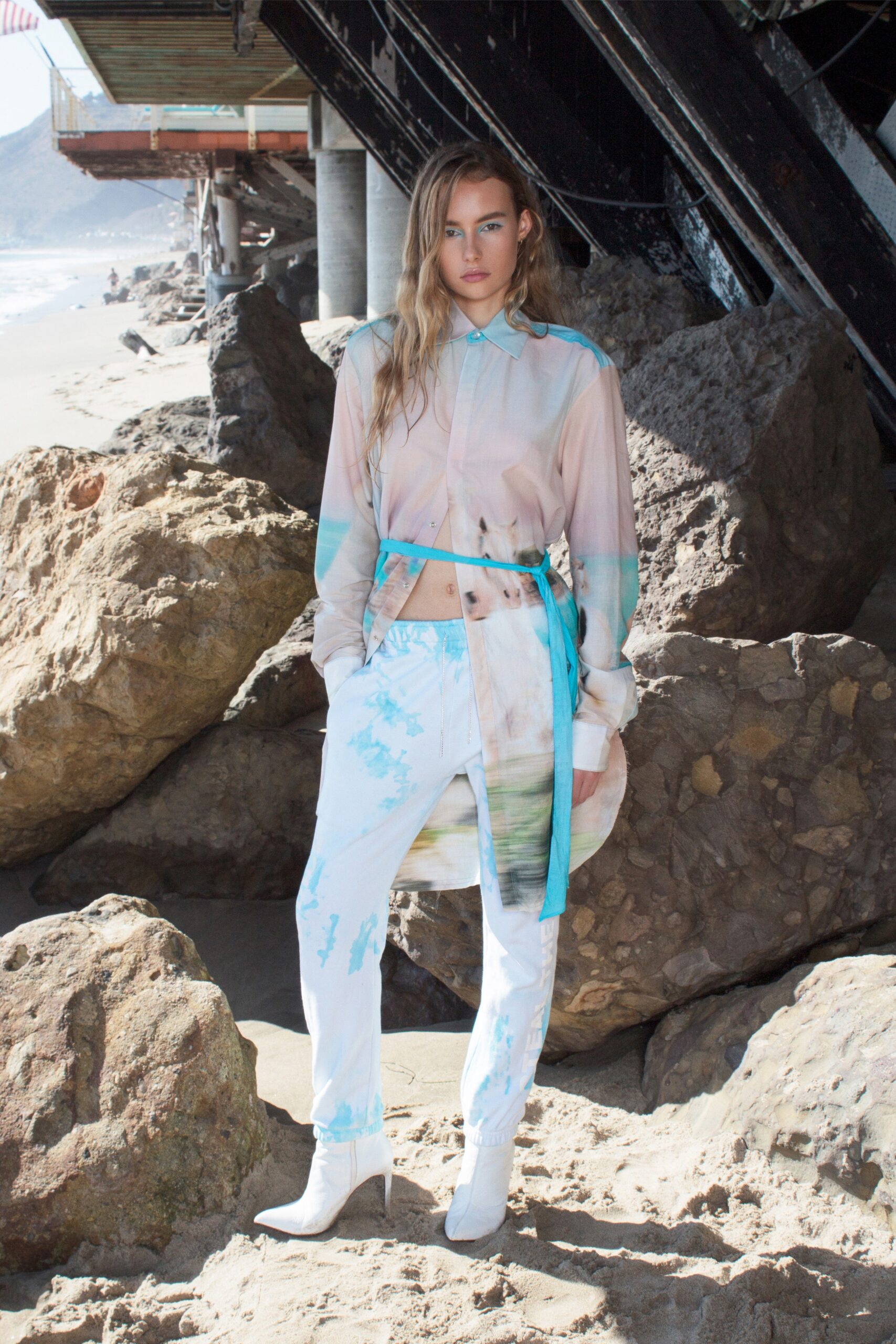 white cotton relaxed distressed pants