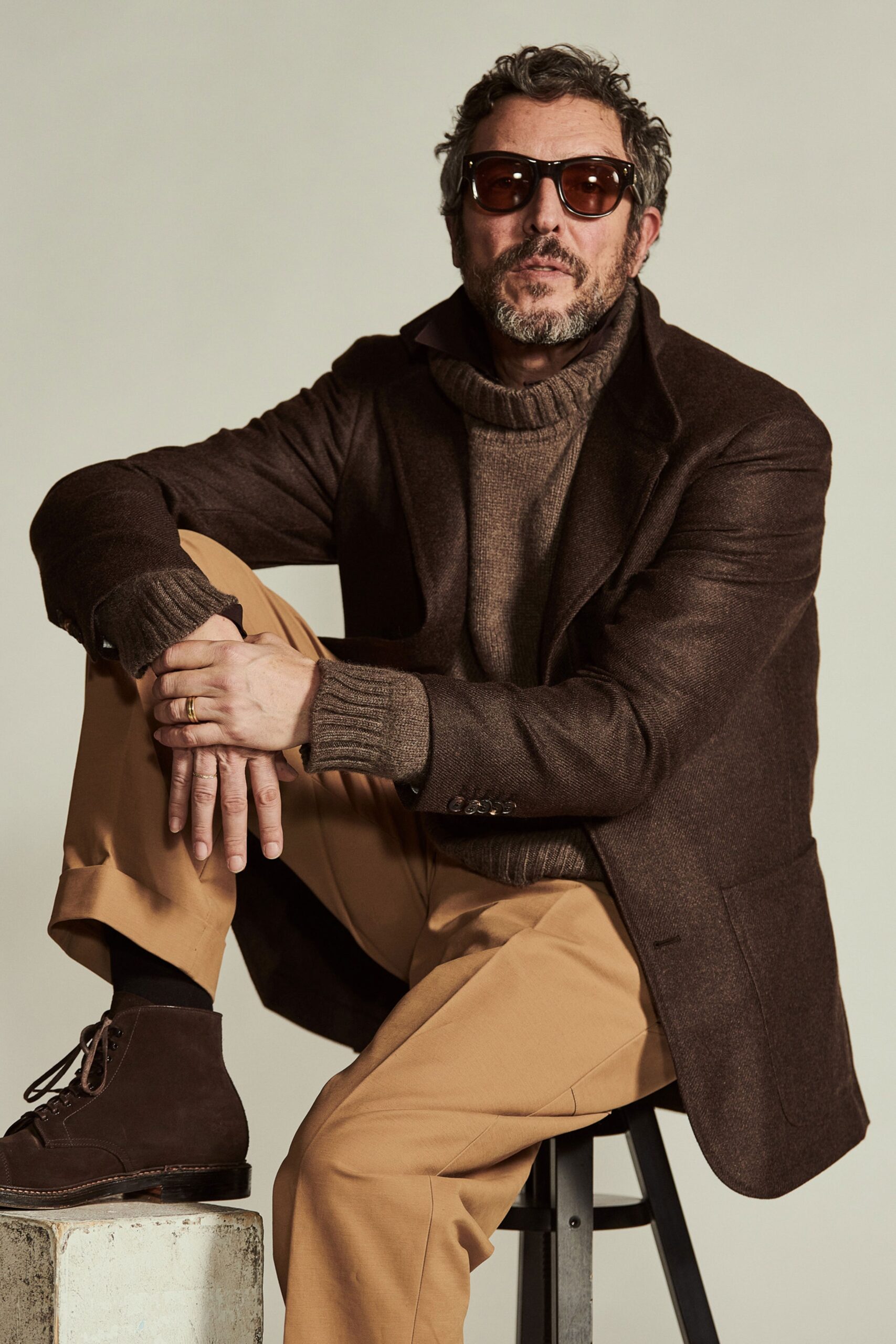 brown wool long-sleeve collared tailored buttoned blazer