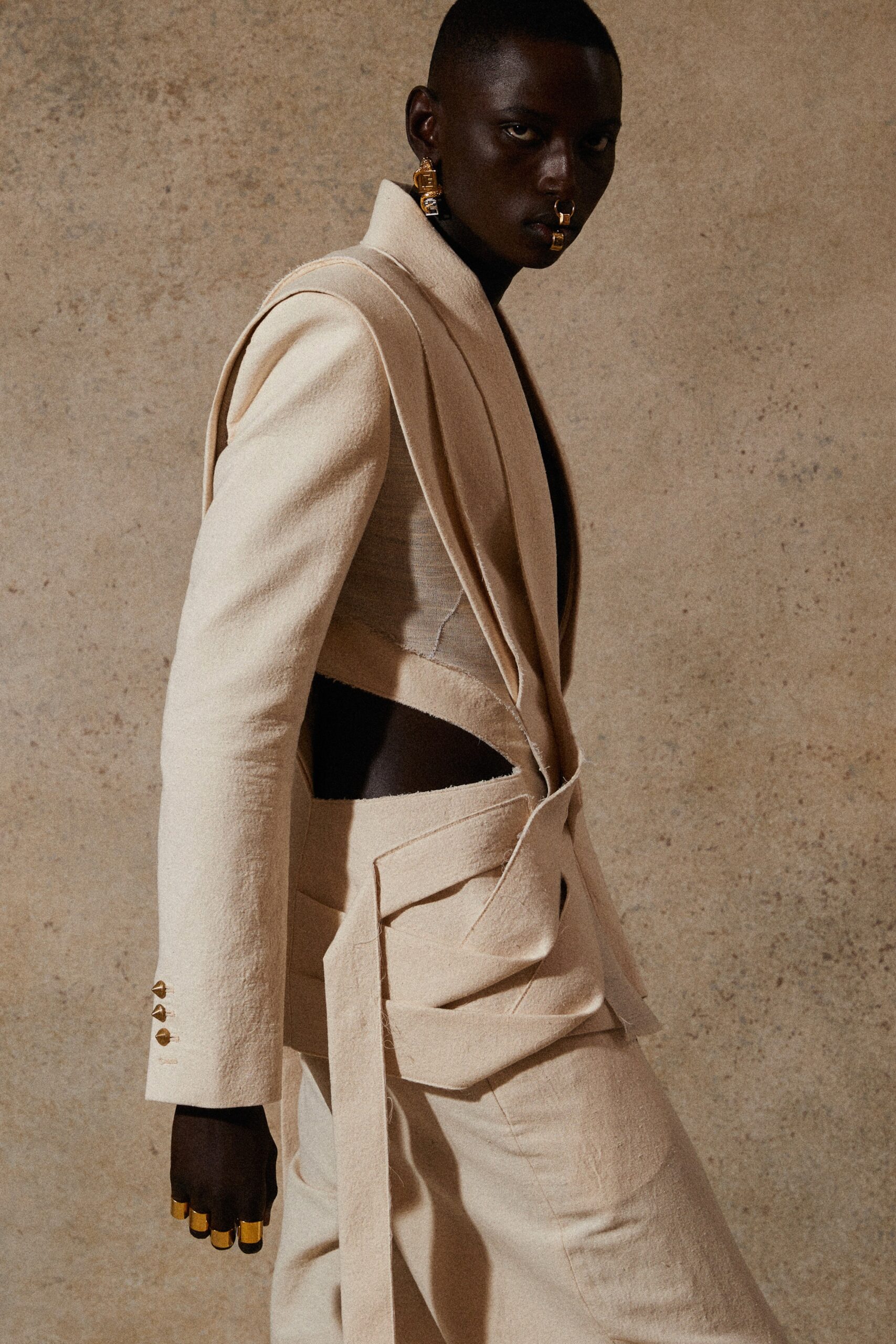 beige linen long-sleeve collared tailored zippered suit