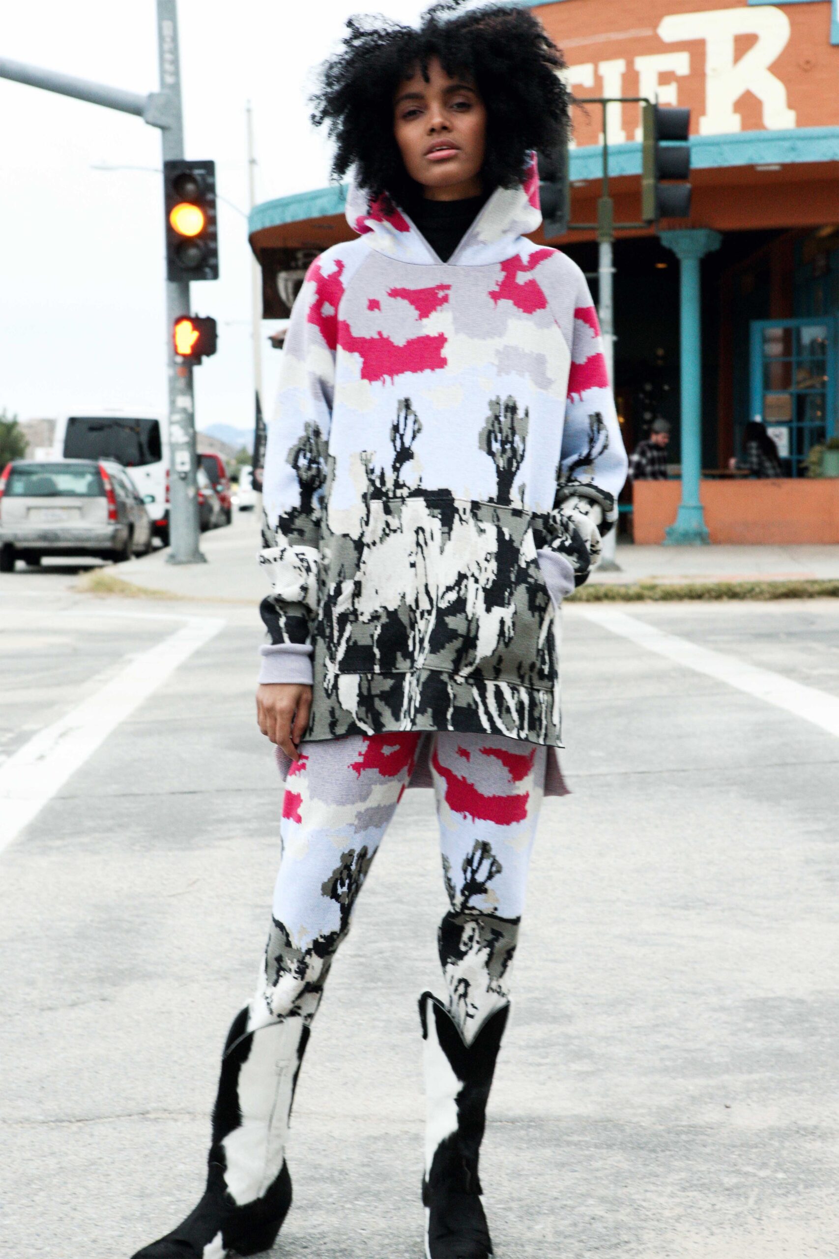 white cotton long-sleeve hooded relaxed printed hoodie