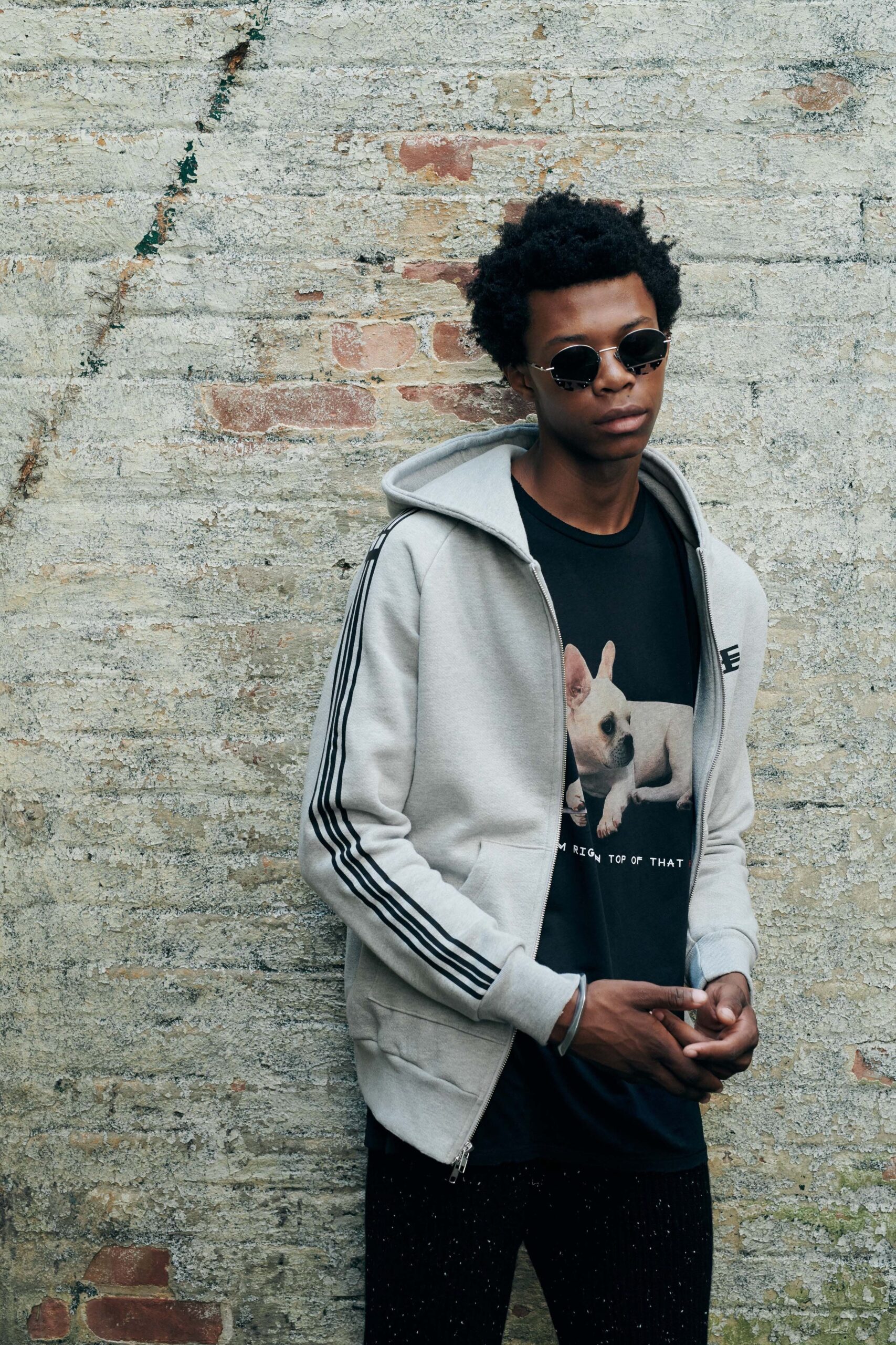 gray hoodie black t-shirt