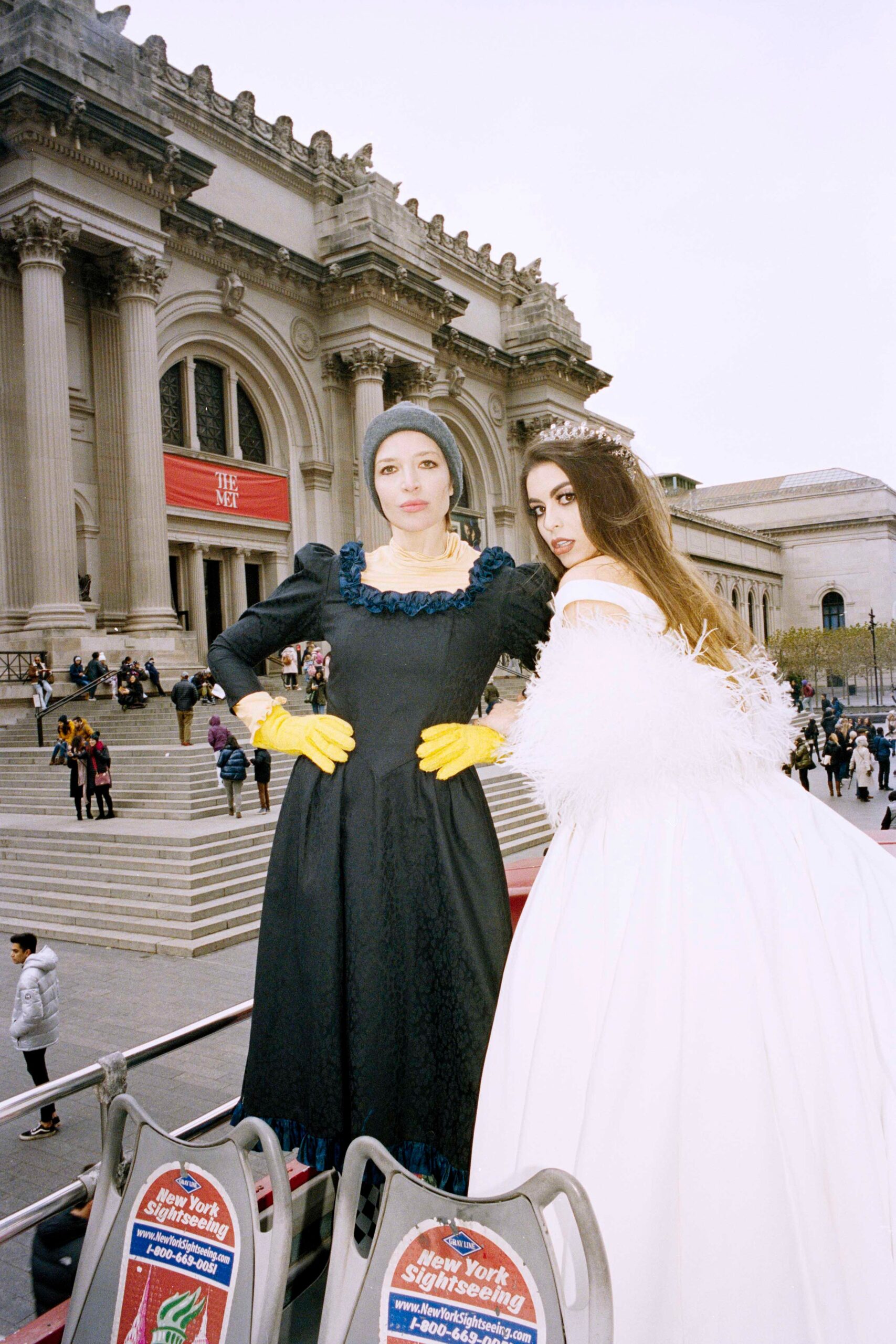 black and white elegant dresses