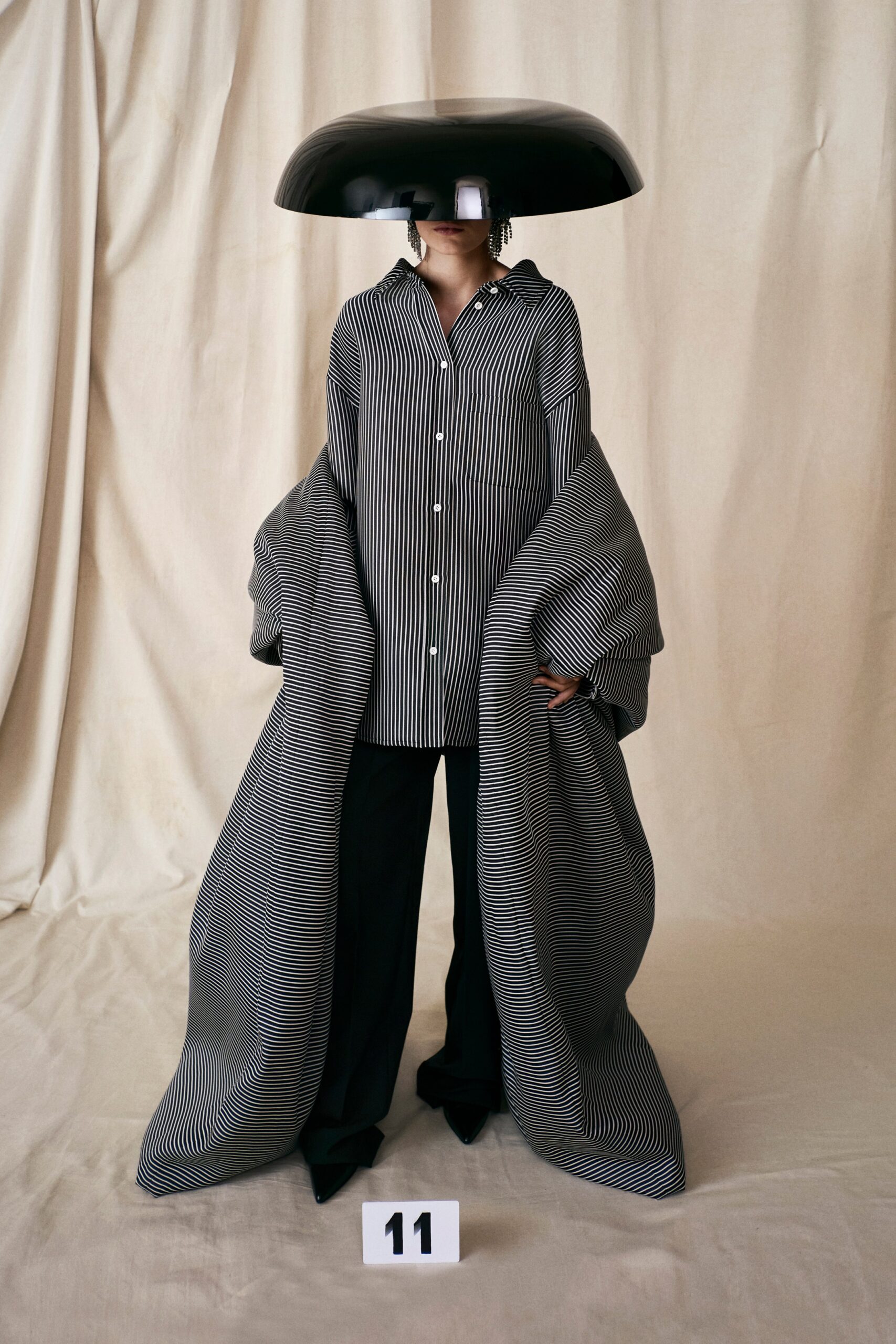 black long-sleeve oversized layered coat