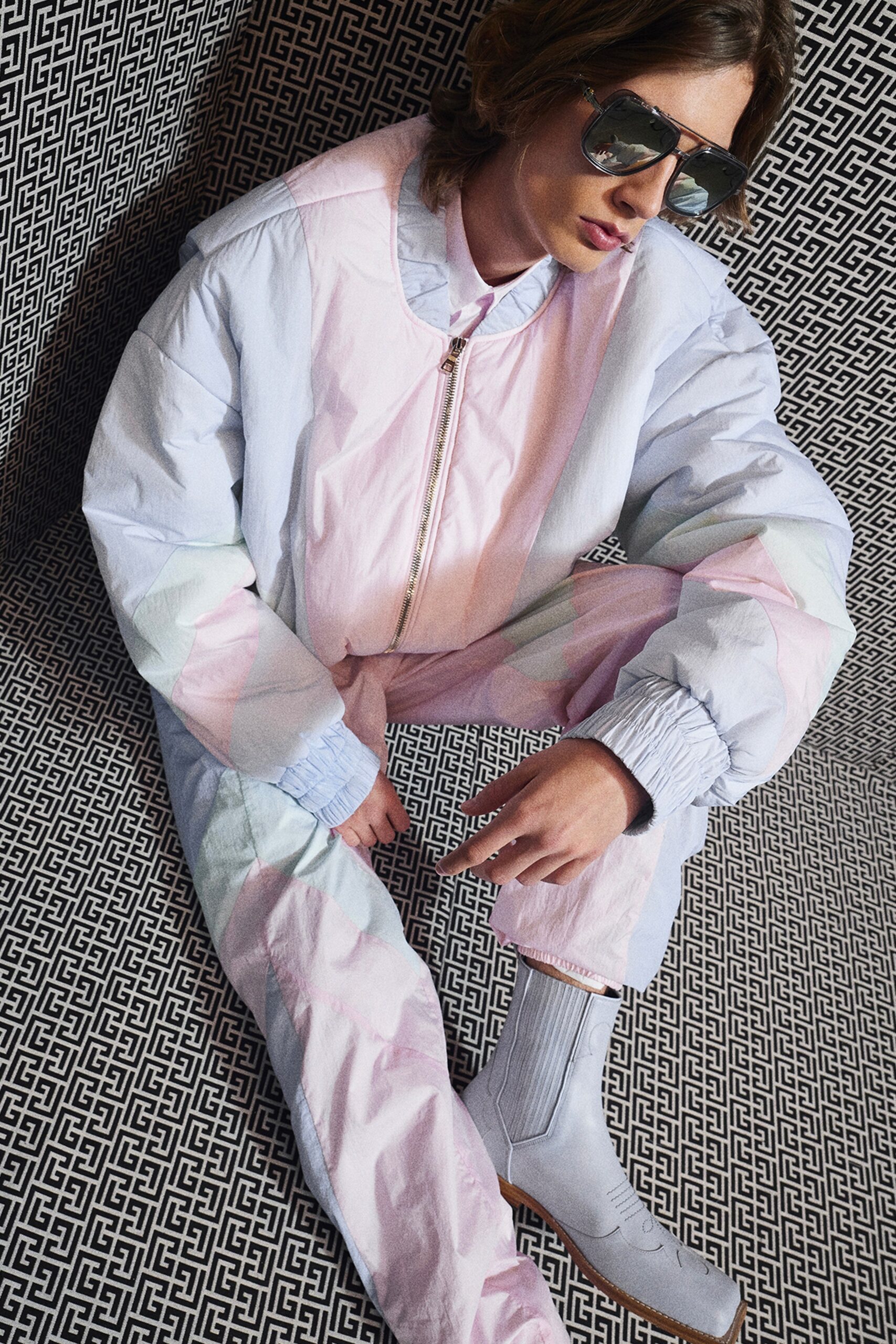 color-blocked relaxed jacket and pants