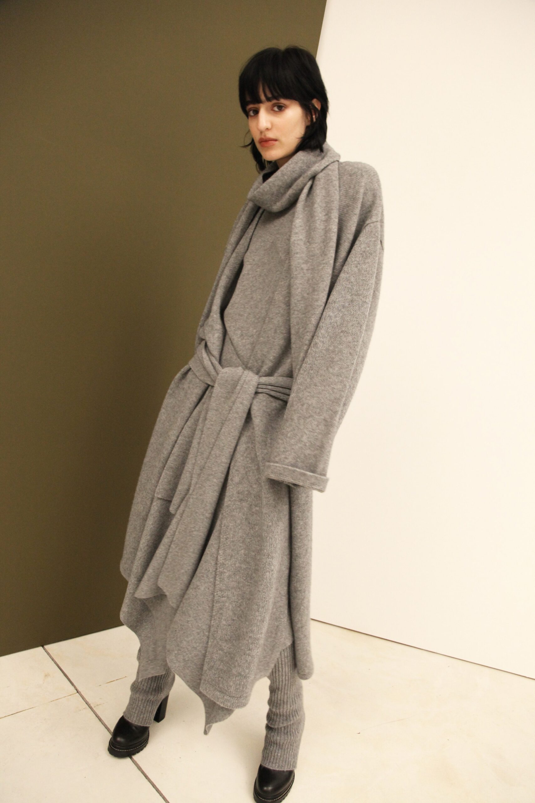 gray wool long-sleeve collared oversized belted coat