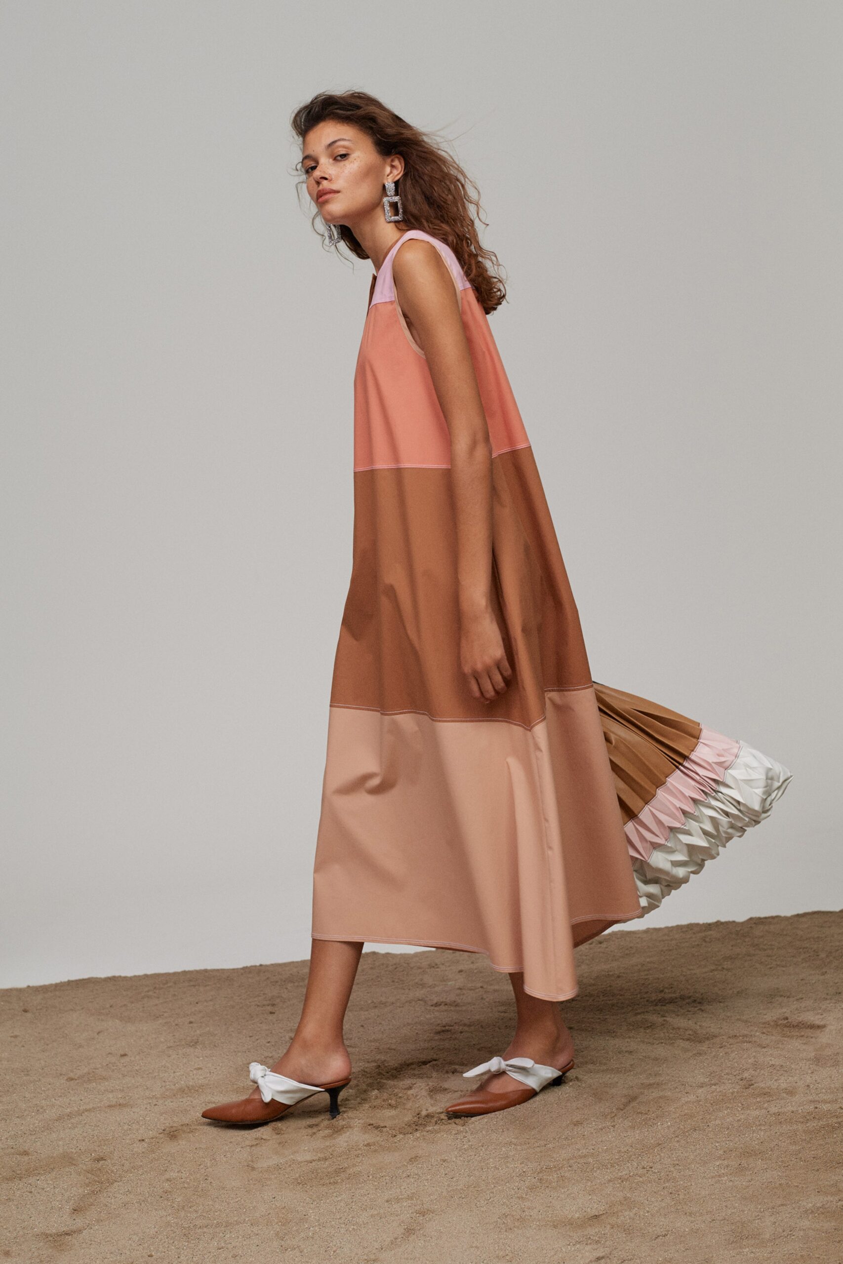 Beatrice .b S/S 20 Look 104
