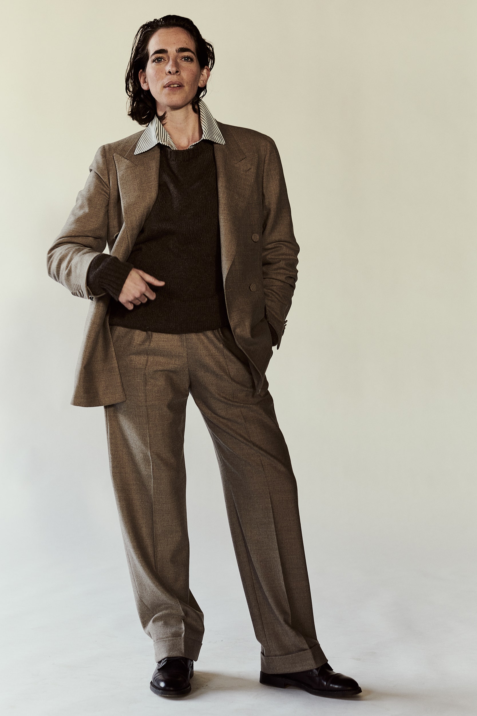 brown wool long-sleeve collared tailored buttoned blazer