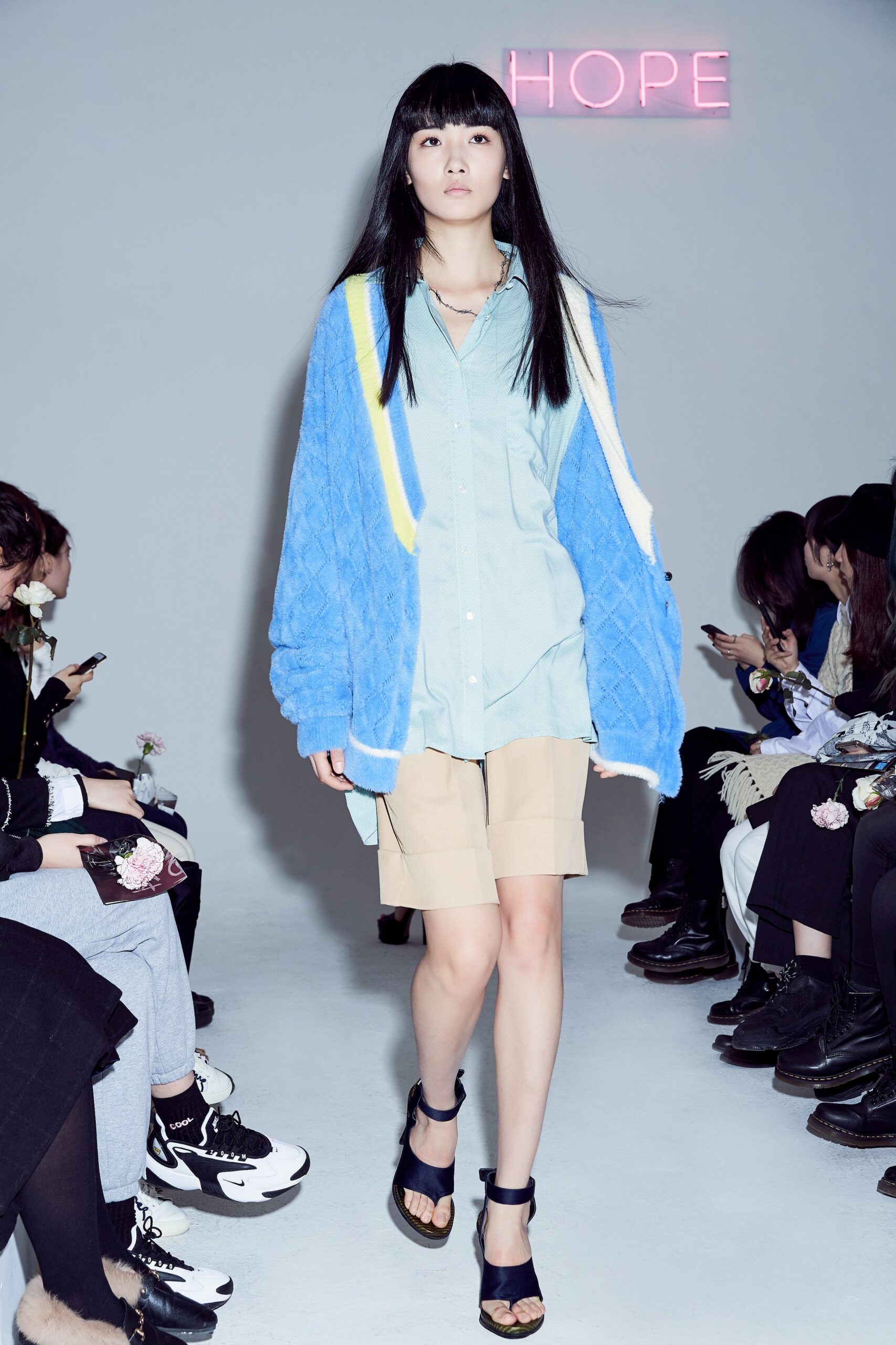 blue shirt beige shorts oversized cardigan