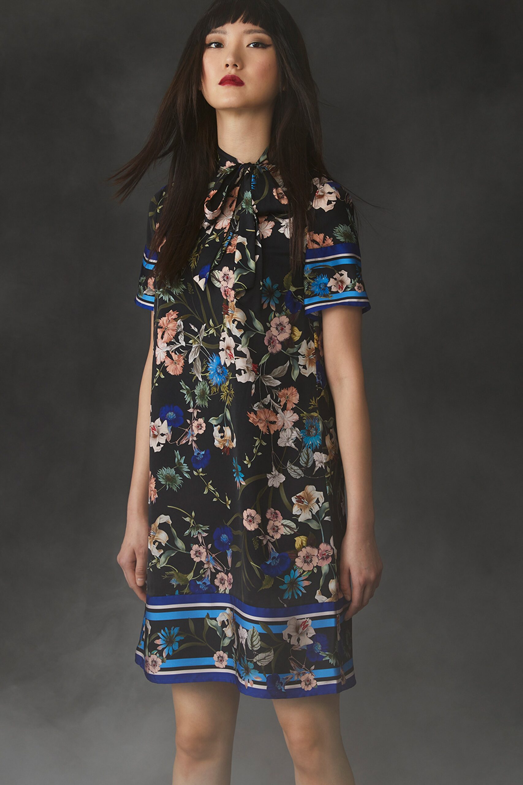 black floral short-sleeve dress