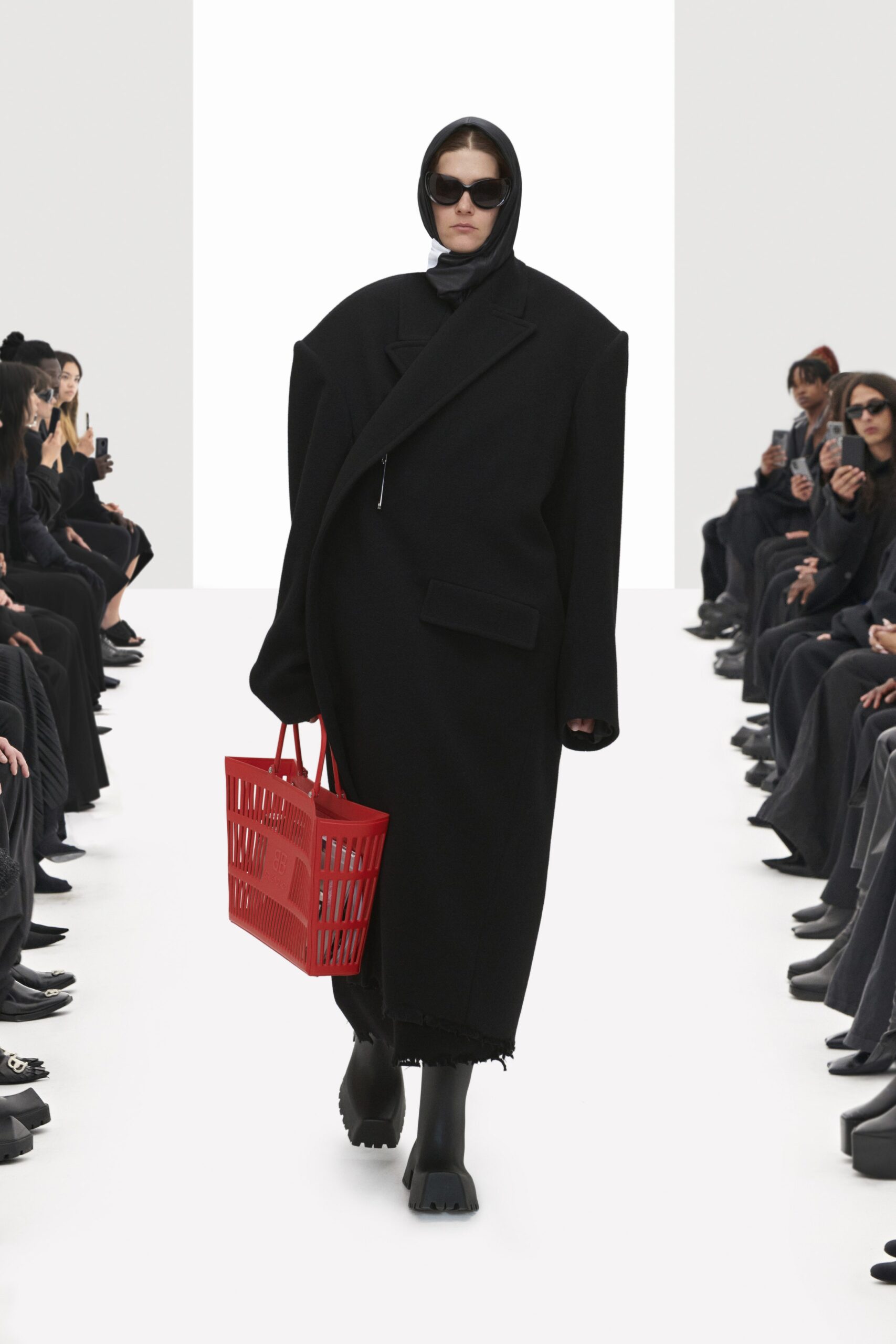 black wool long-sleeve hooded oversized buttoned coat