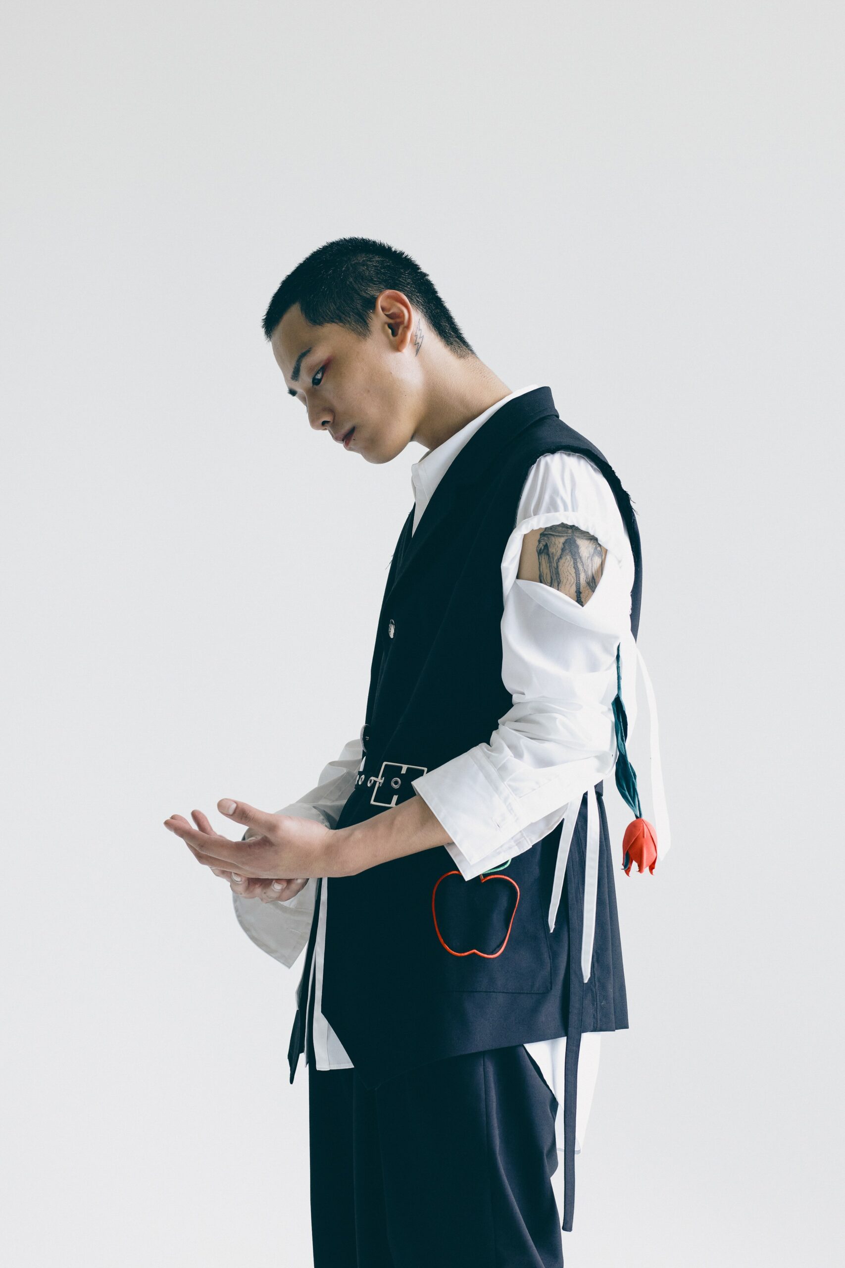 Bed j.w. Ford S/S 23 Menswear Look 156