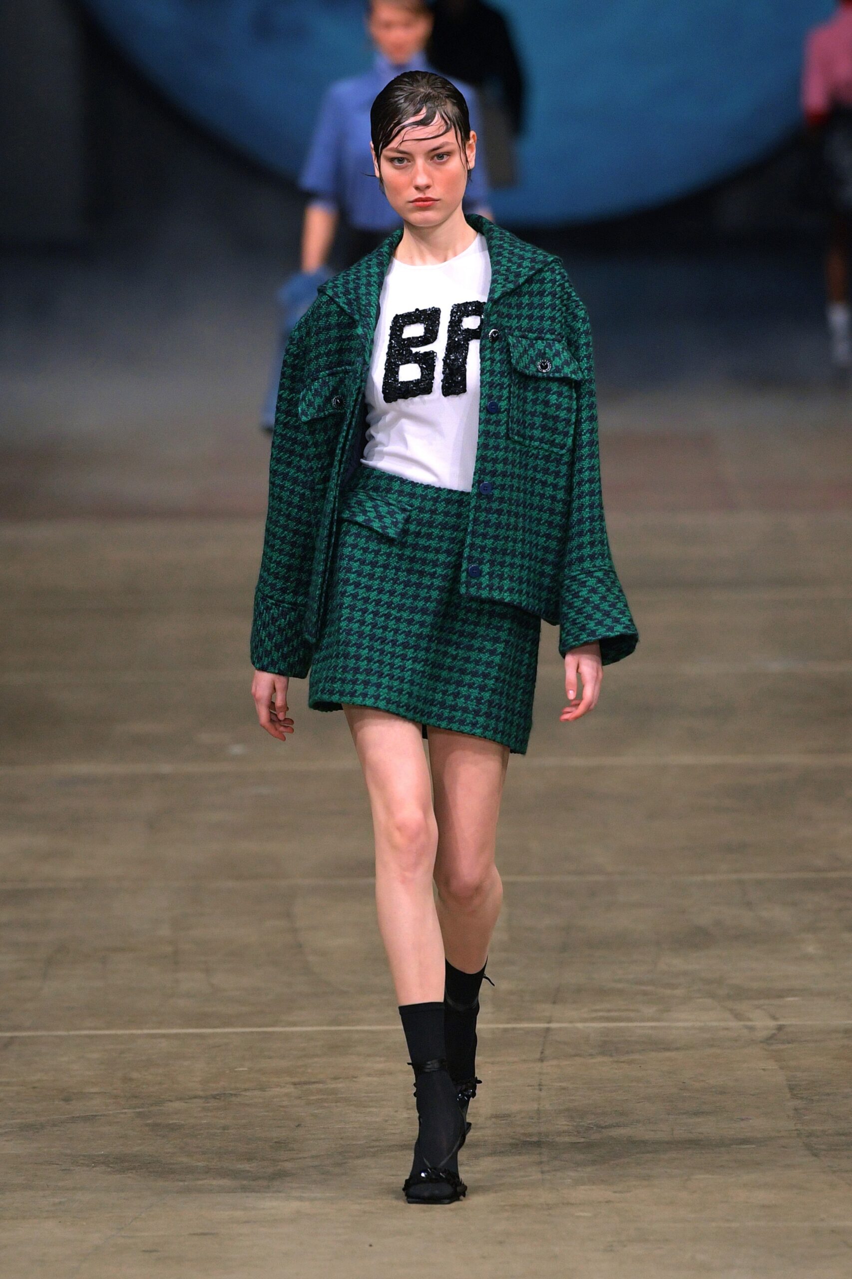 green wool fitted pencil mini skirt