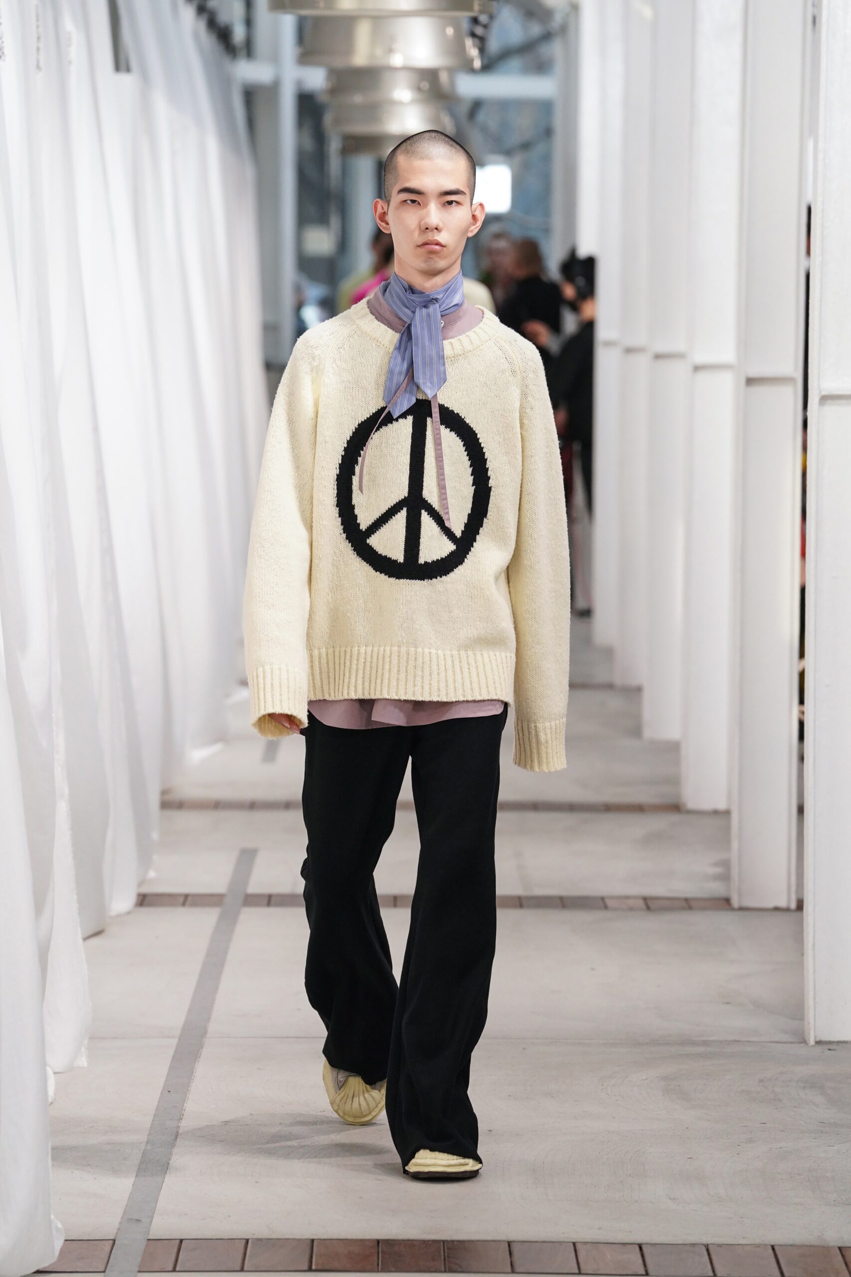 Bed j.w. Ford Tokyo F/W 22 Look 165