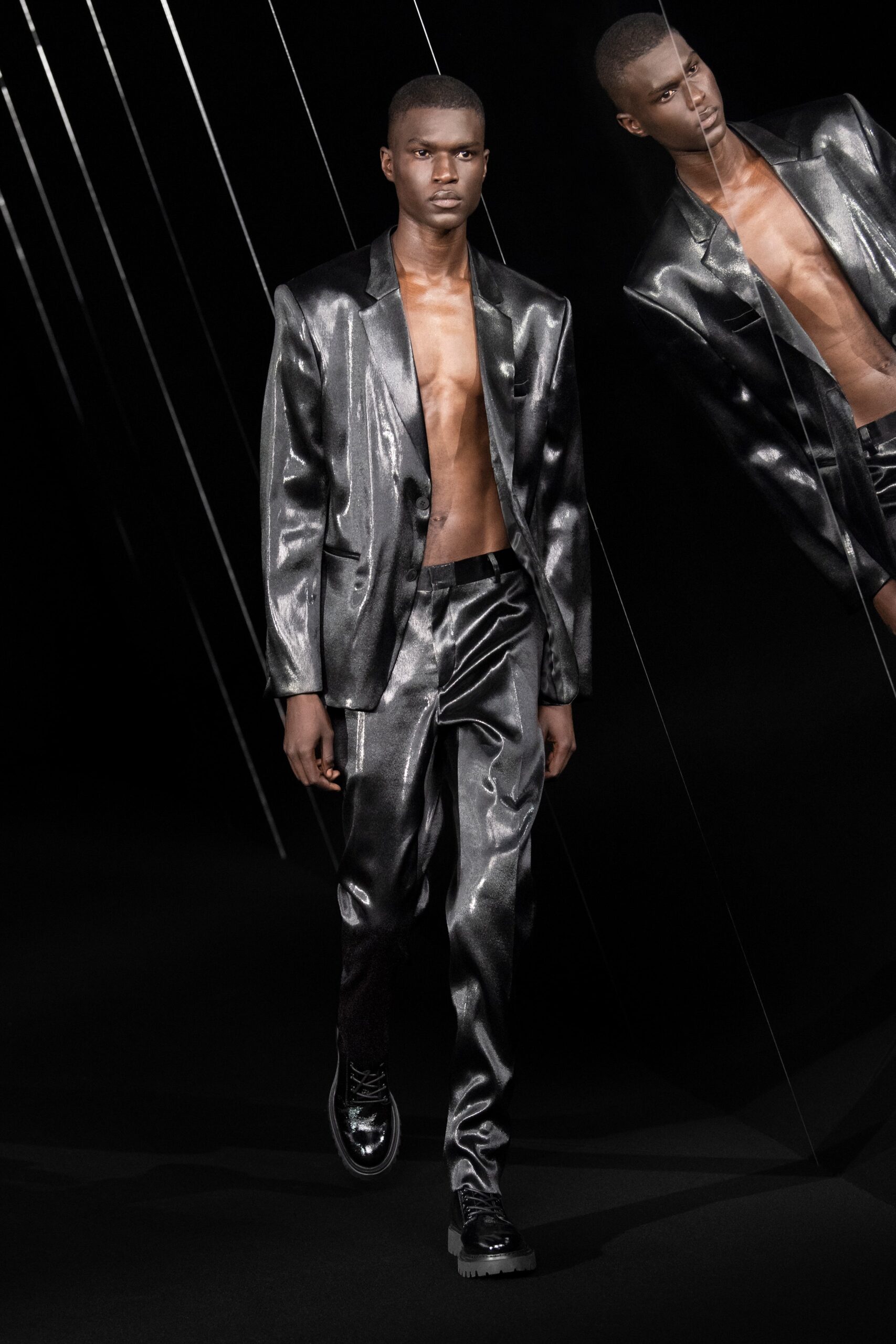 black metallic long-sleeve collared fitted zippered shiny suit