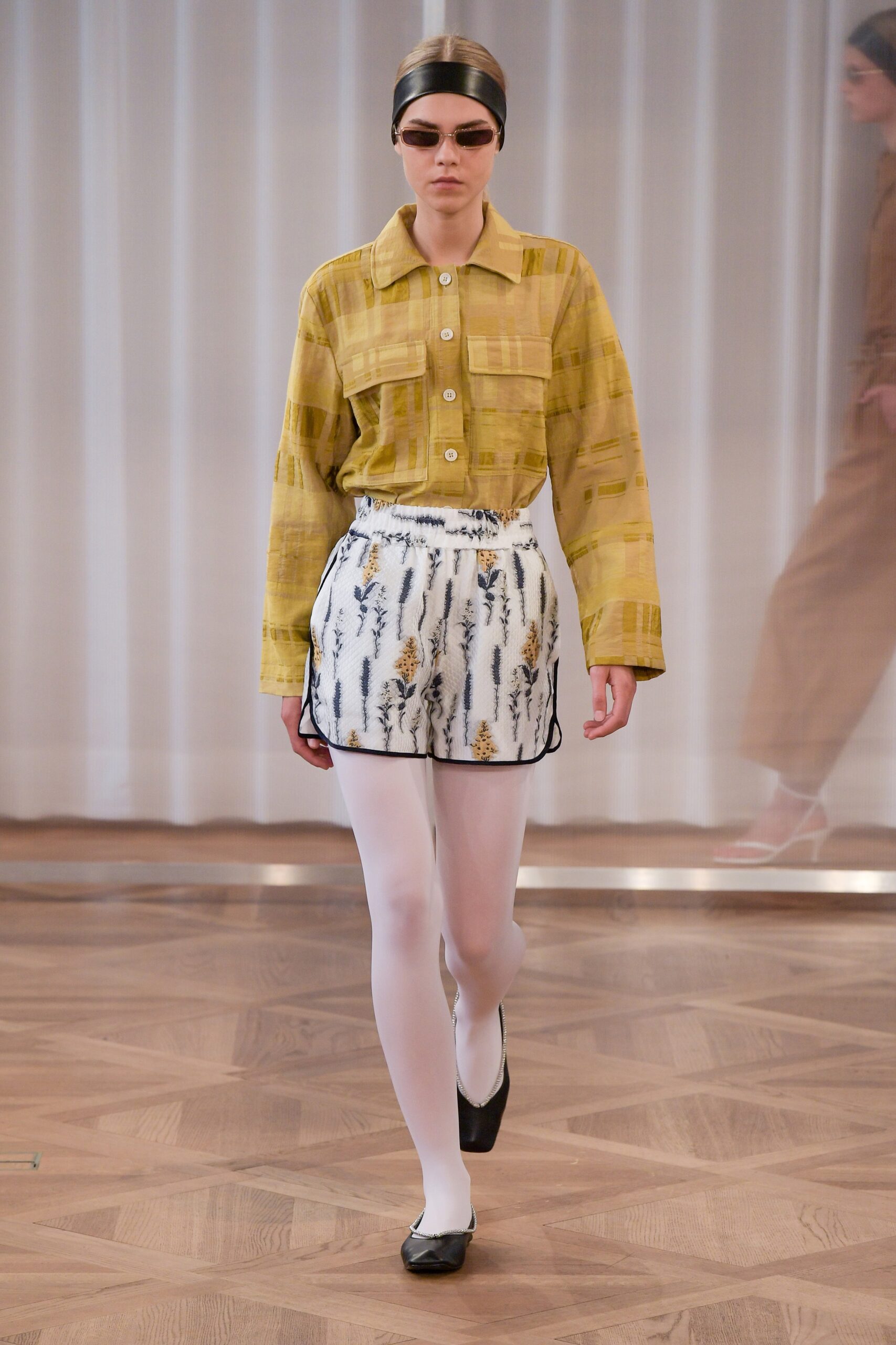 yellow cotton long-sleeve collared relaxed checked shirt