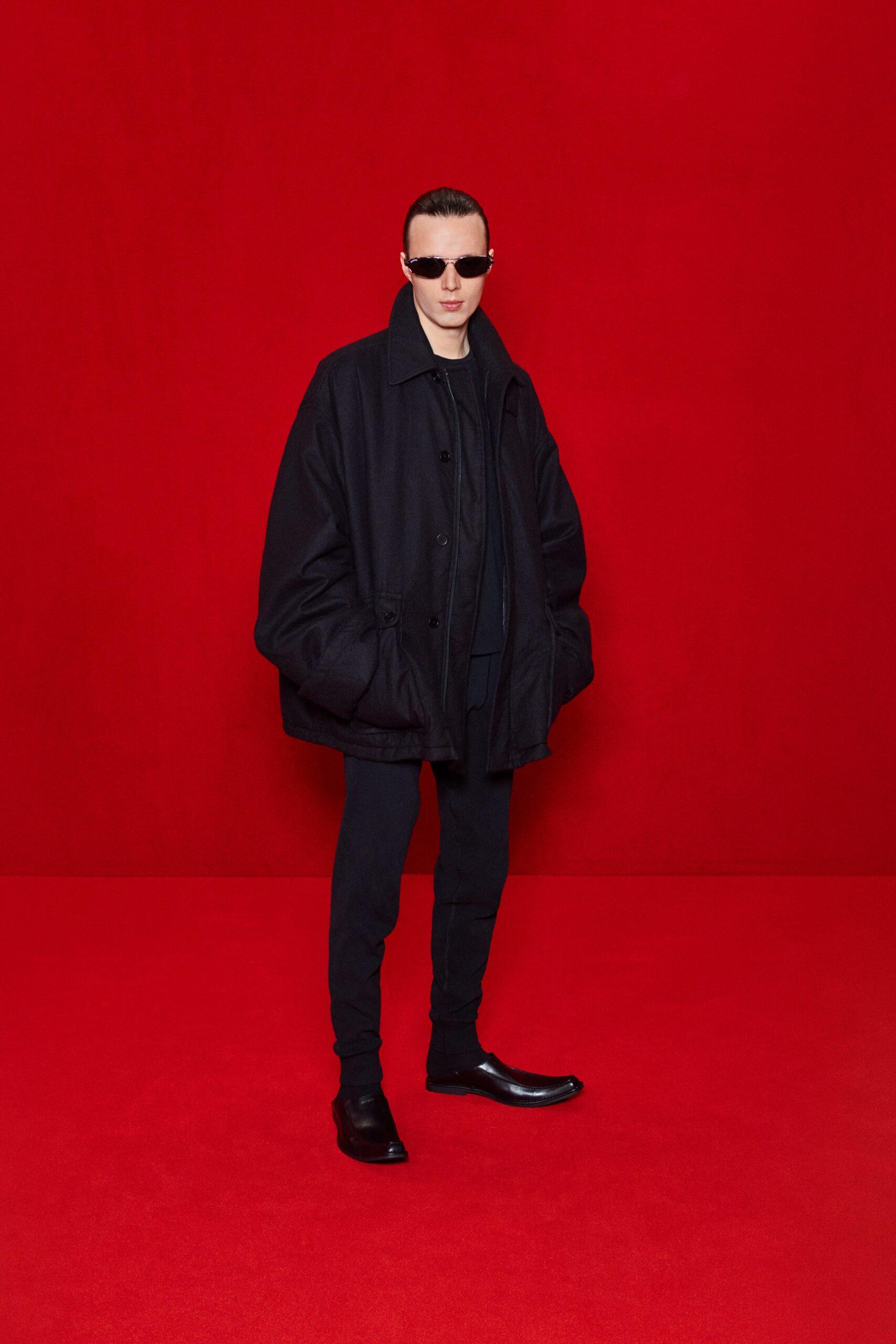 oversized black jacket with slim pants