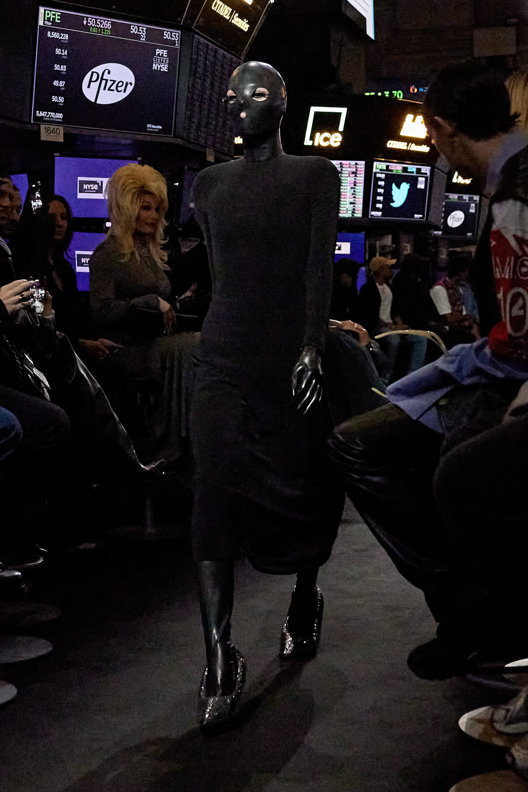 black fitted long-sleeve dress