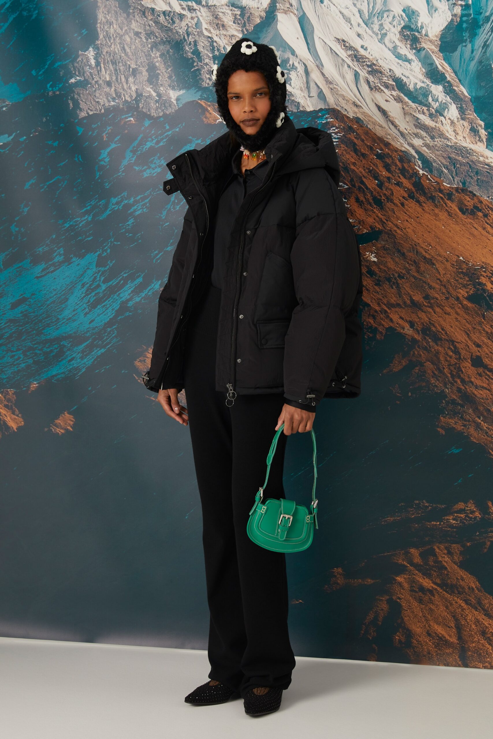 Beatrice .b F/W 22 Look 128