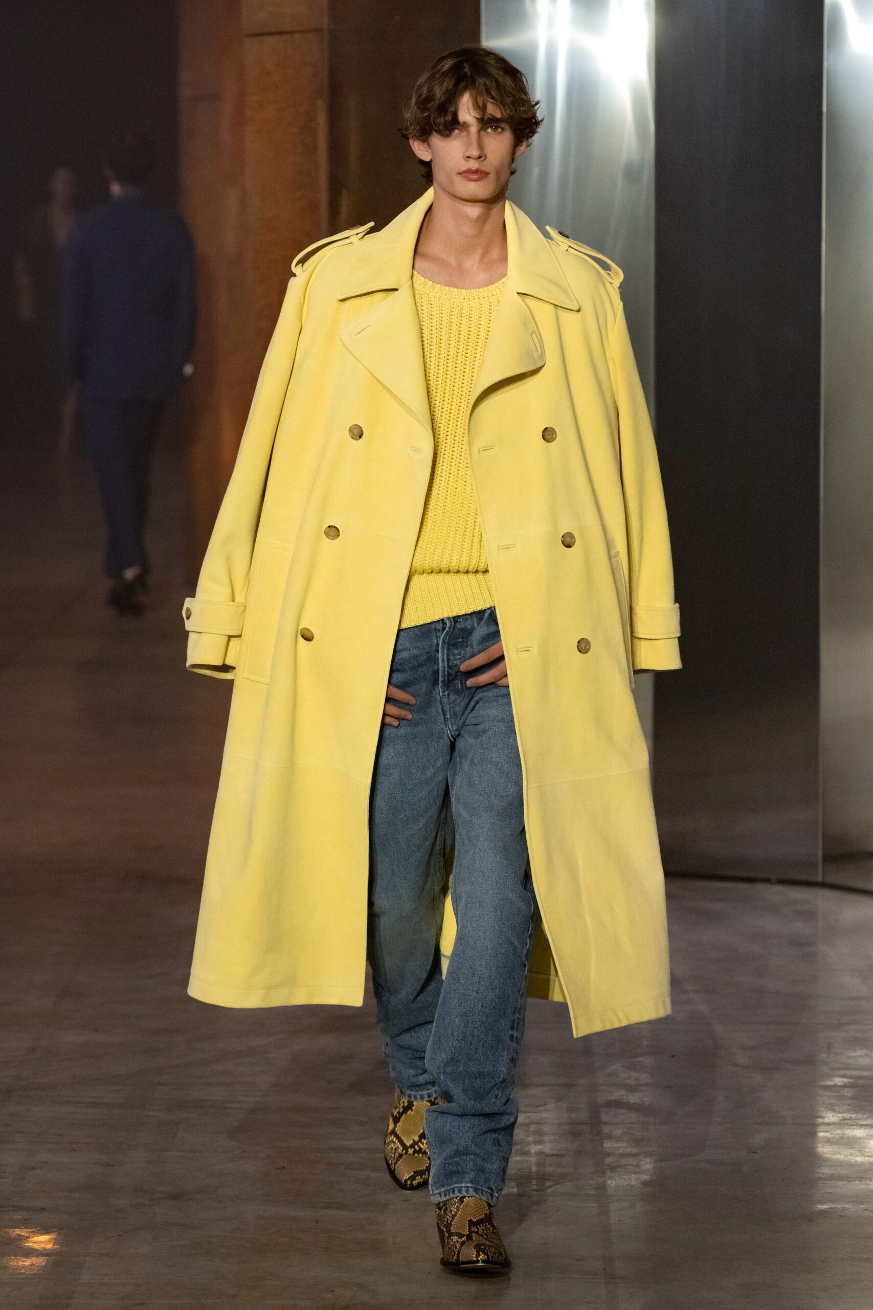 yellow wool coat with jeans
