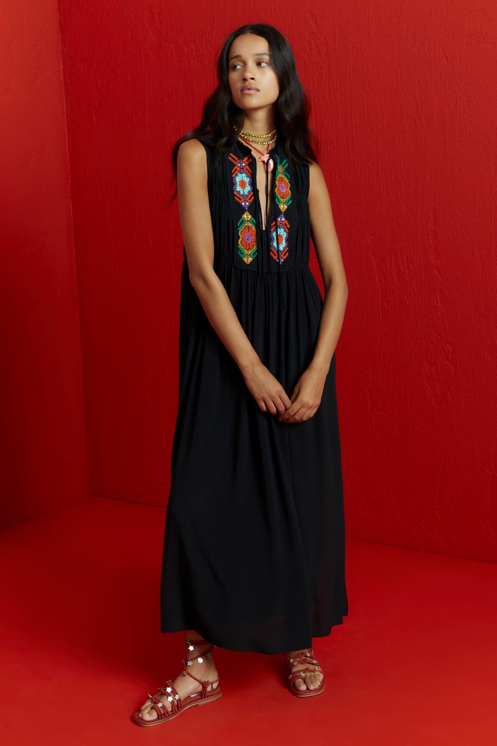 Beatrice .b S/S 23 Look 122