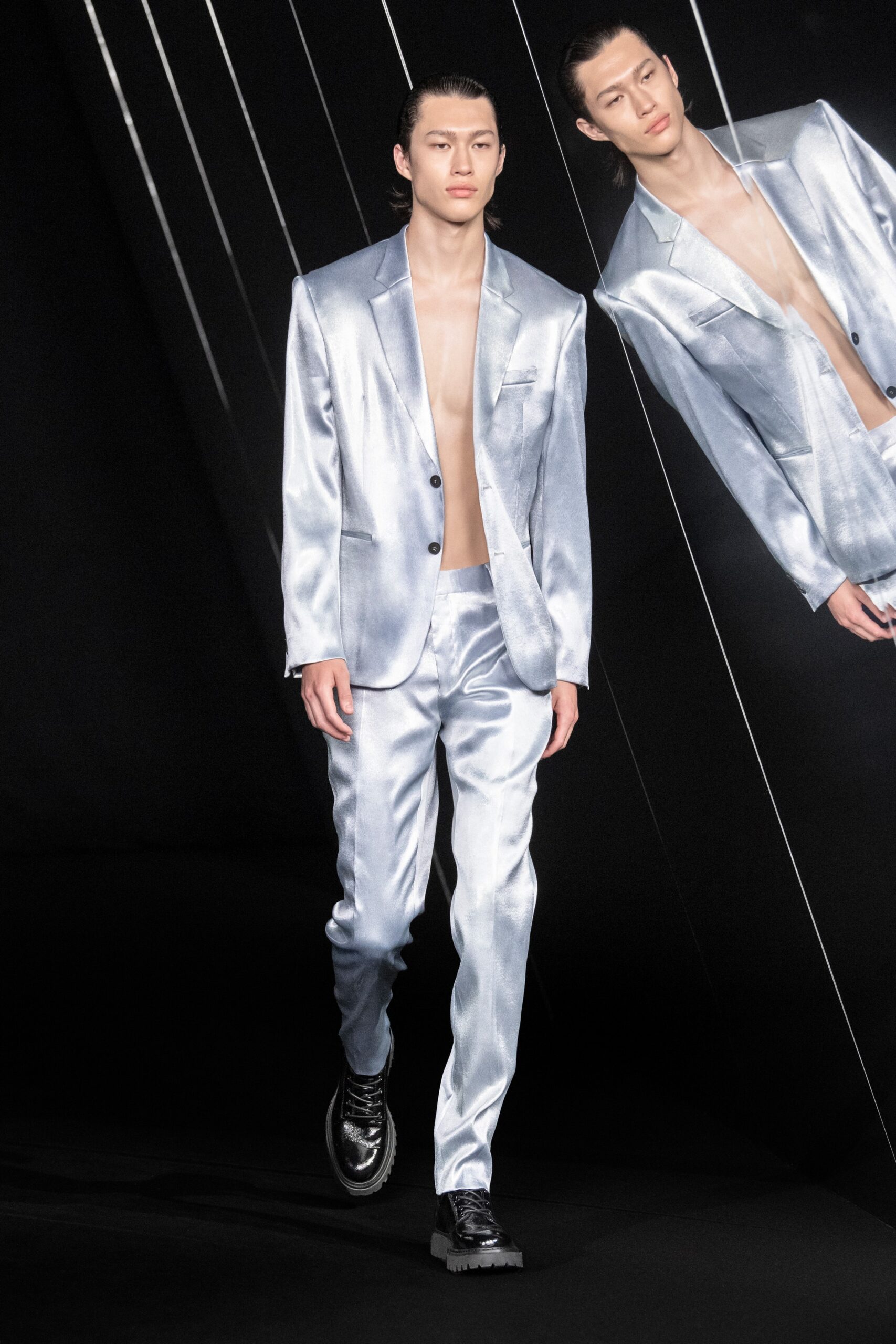 blue silk long-sleeve collared fitted buttoned shiny suit