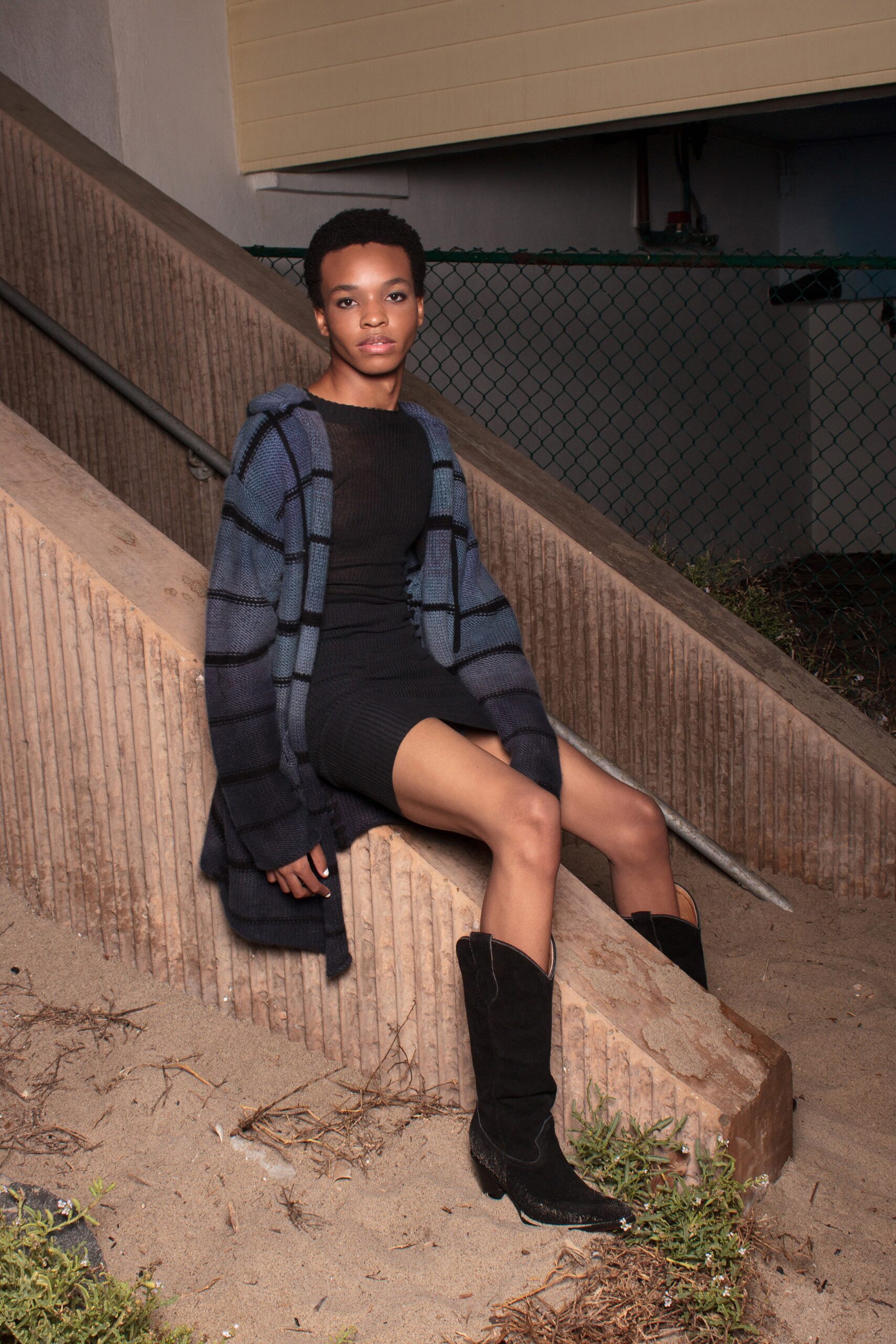 blue wool long-sleeve collared relaxed layered coat