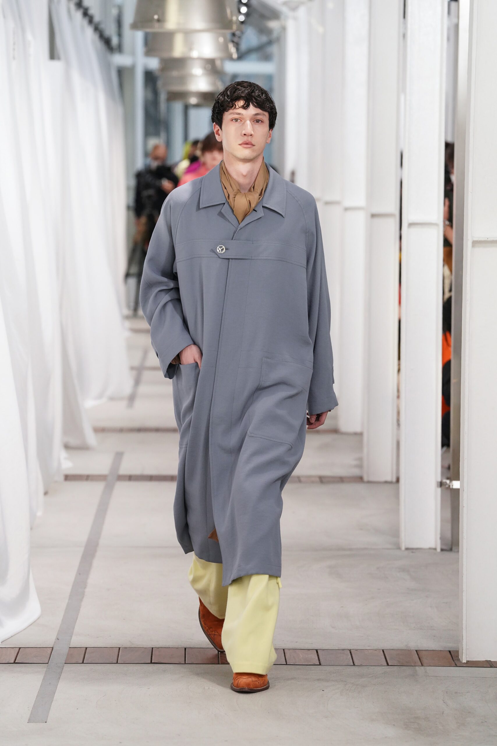 Bed j.w. Ford Tokyo F/W 22 Look 221